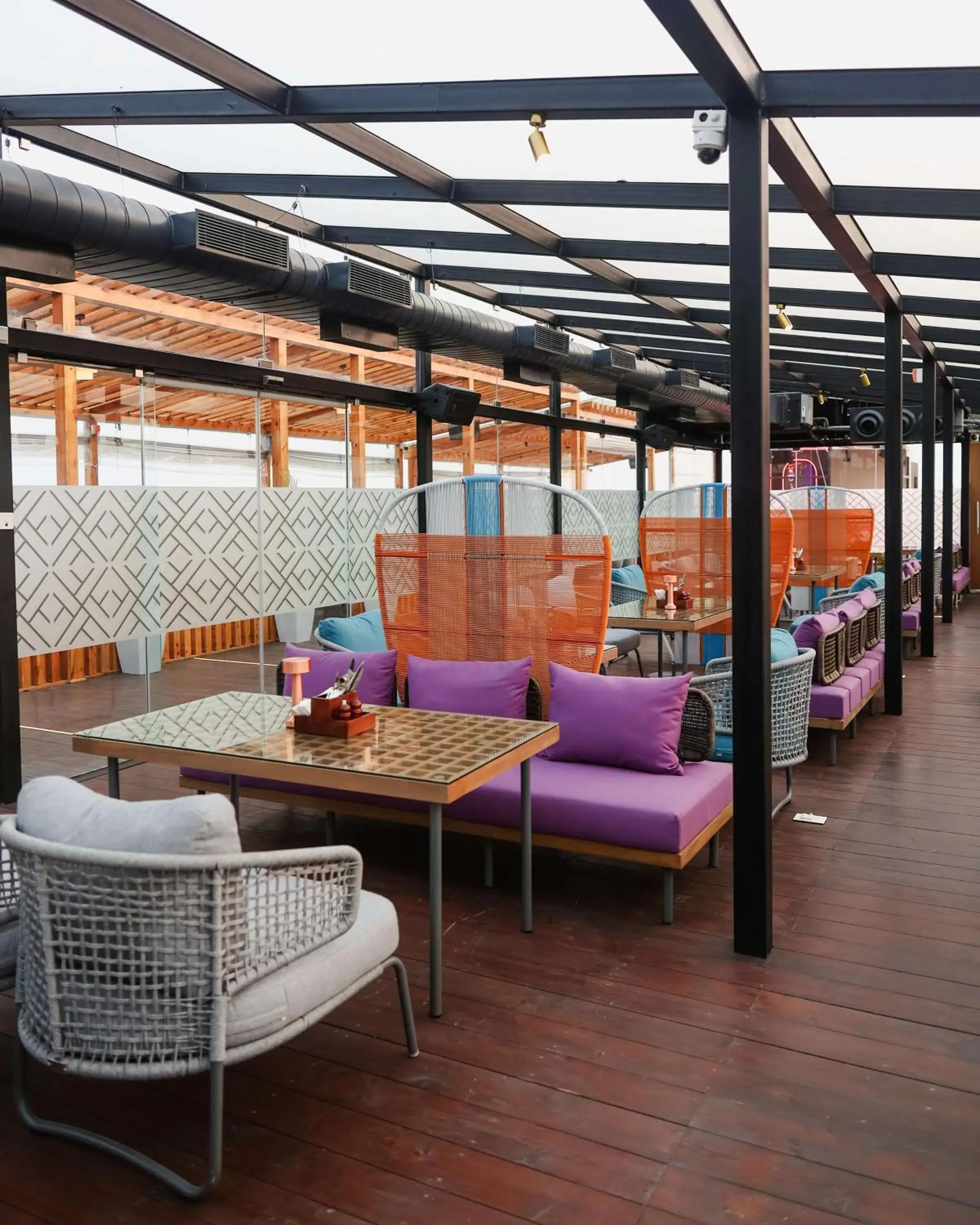 Restaurant/places to eat in Hilton Chennai Restaurant/places to eat in Hilton Chennai