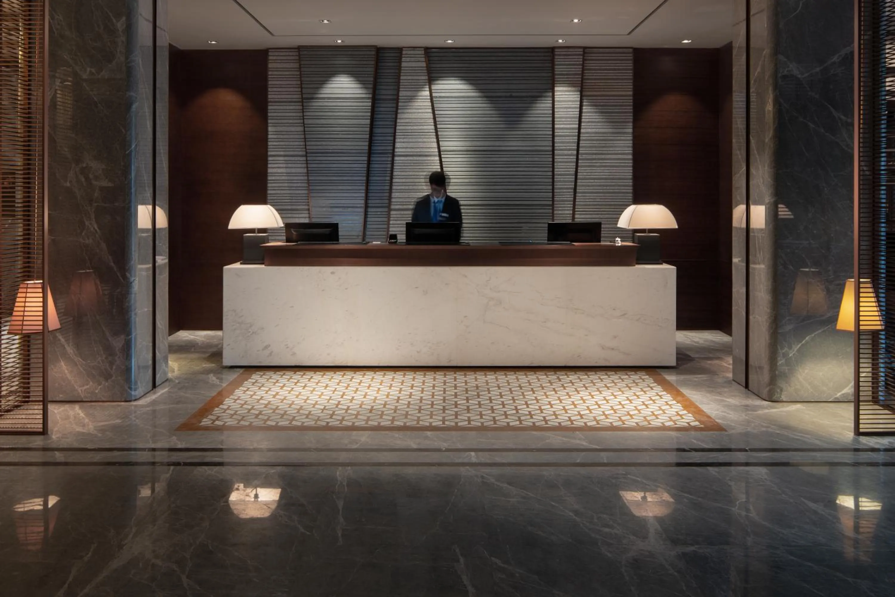 Lobby or reception in Leshan Ramada Hotel