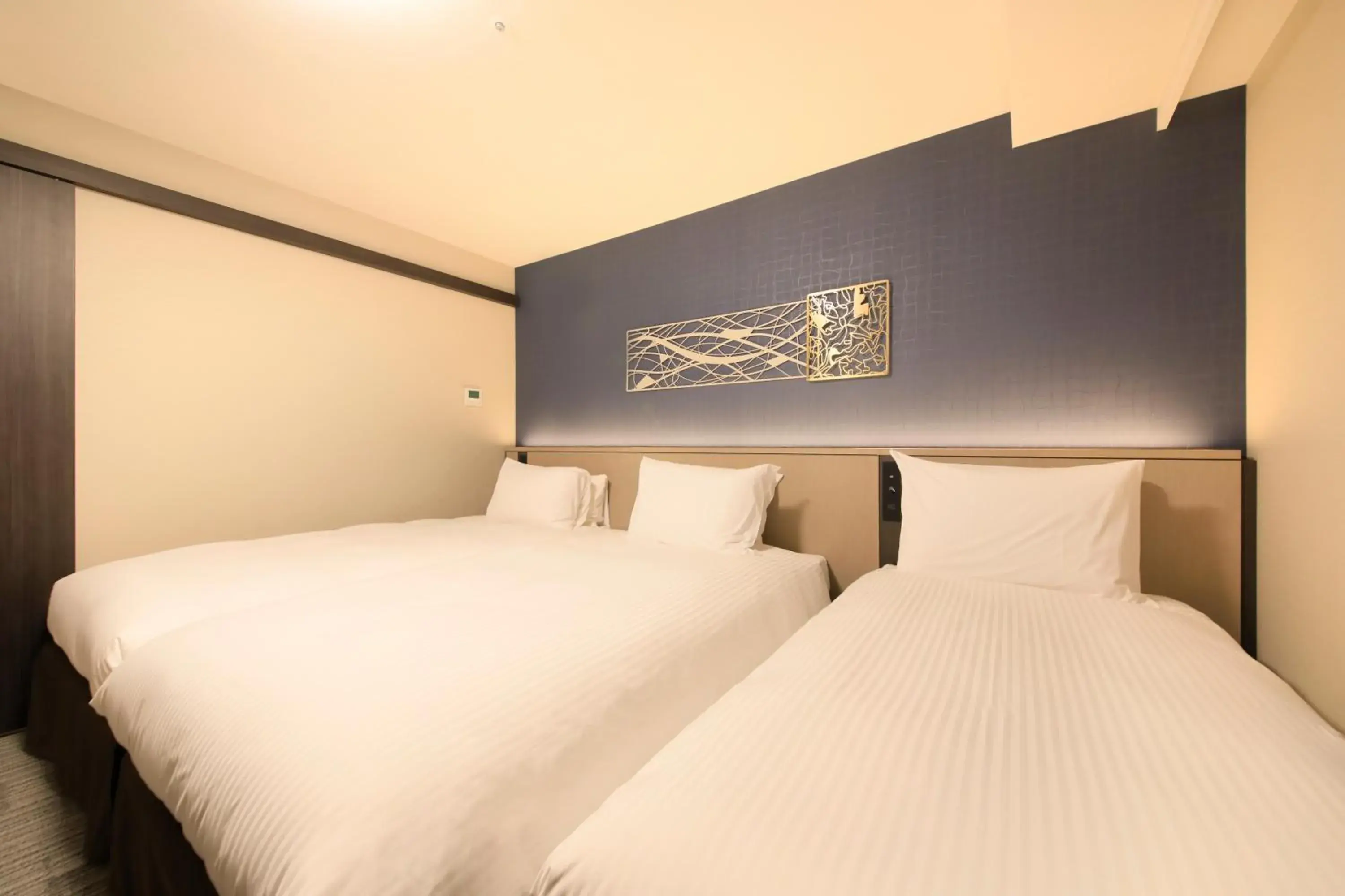 Bedroom, Bed in Richmond Hotel Yokohama Ekimae Bedroom, Bed in Richmond Hotel Yokohama Ekimae