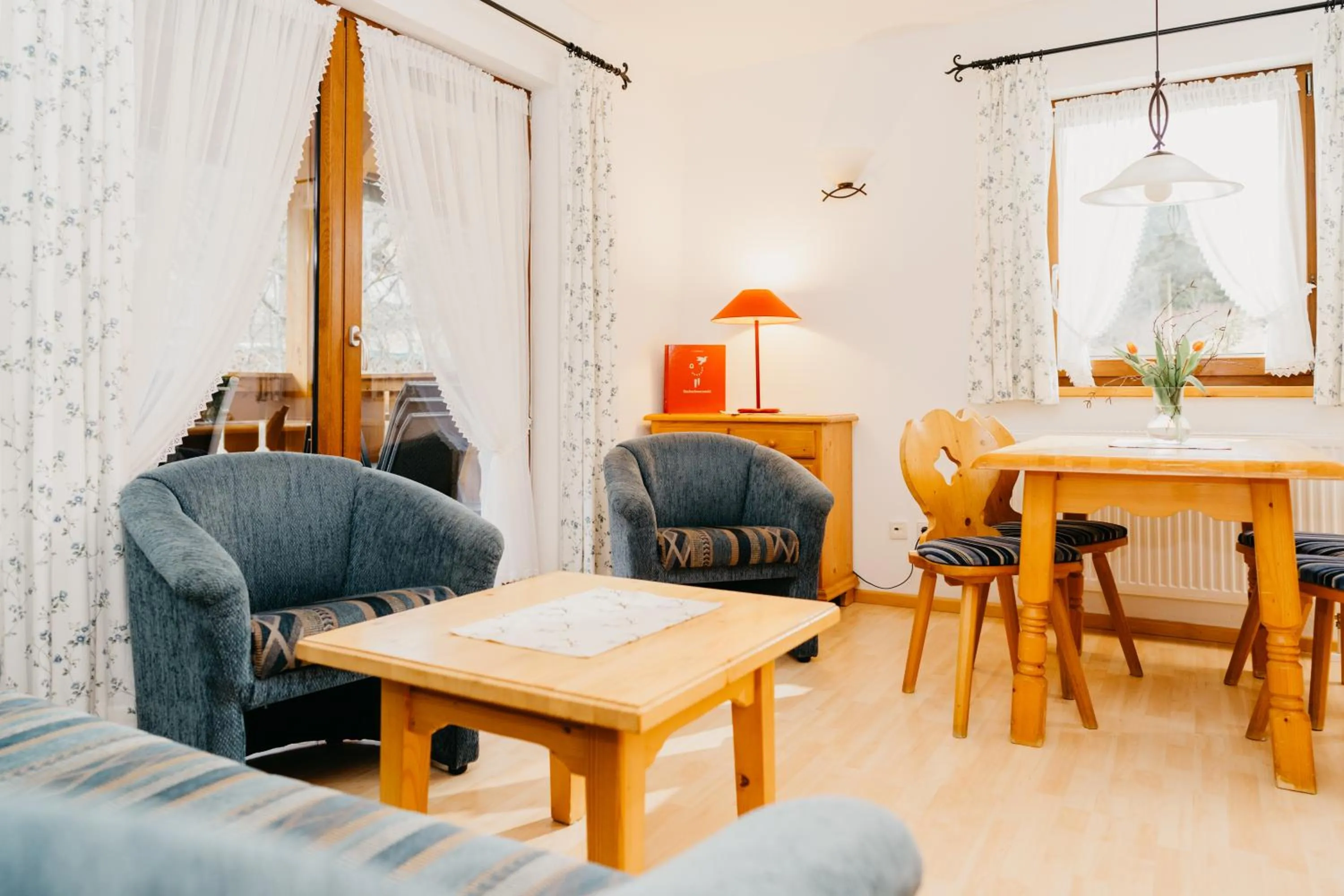 Living room in Schwarzwald-Hotel Kraeutle