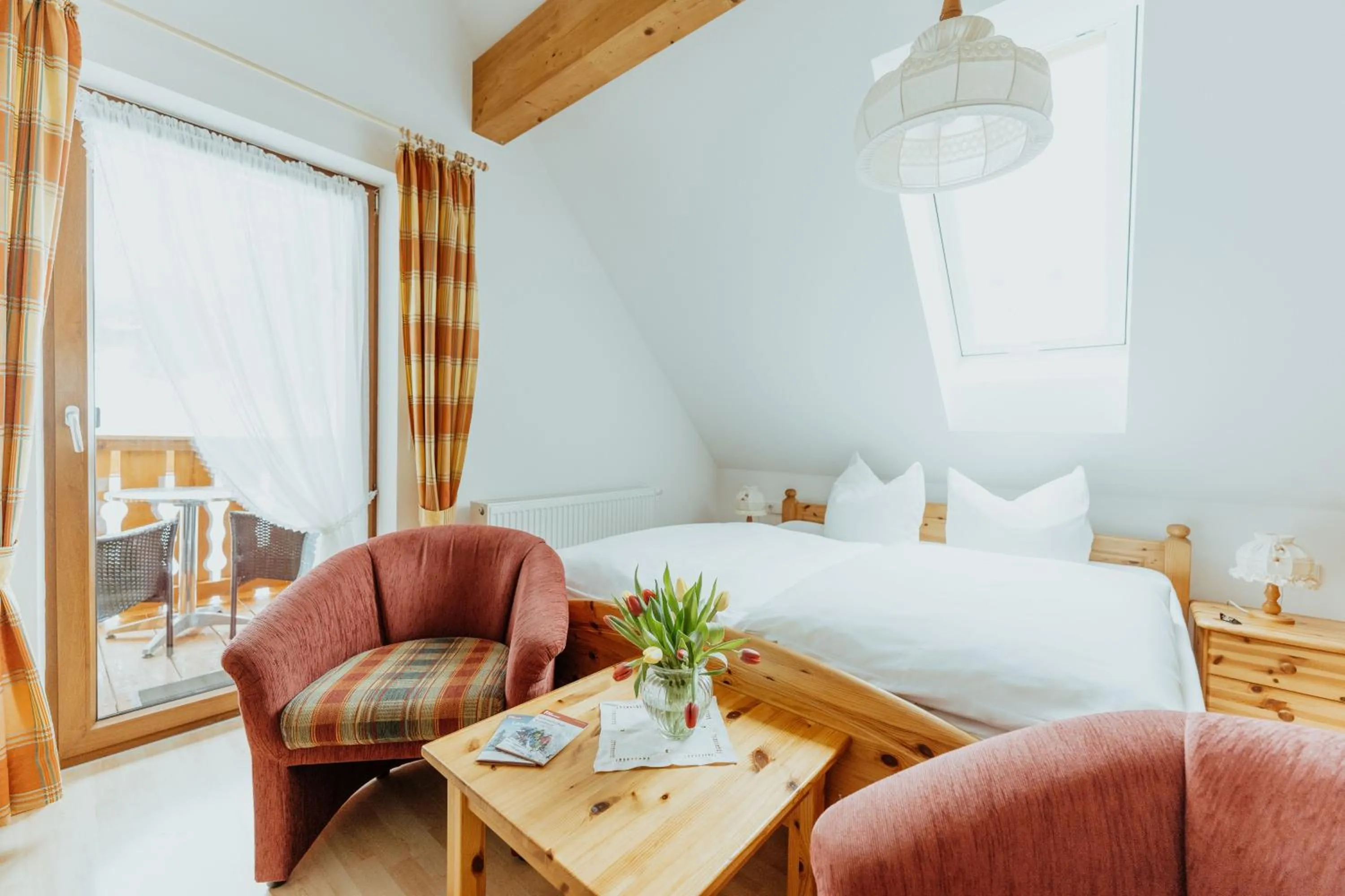 Bed in Schwarzwald-Hotel Kraeutle