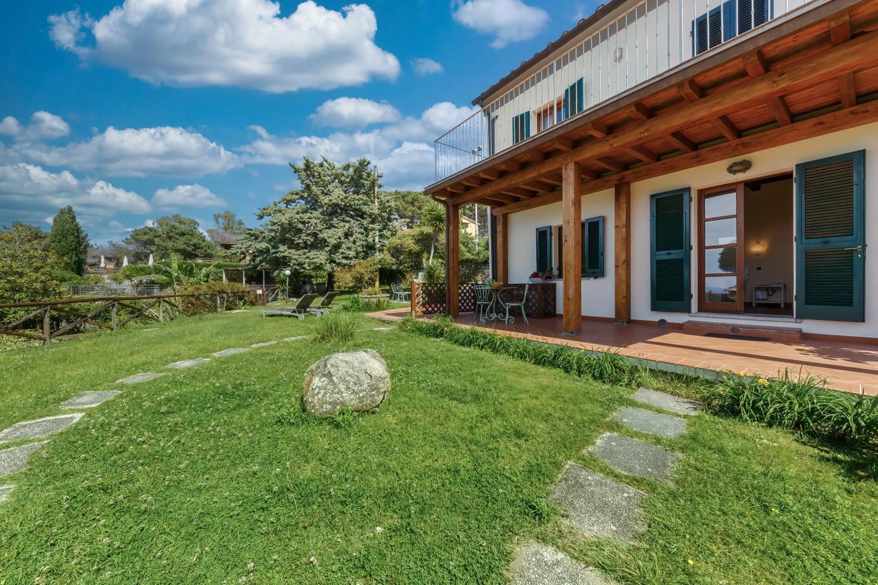 Property building in Hotel Cernia Isola Botanica