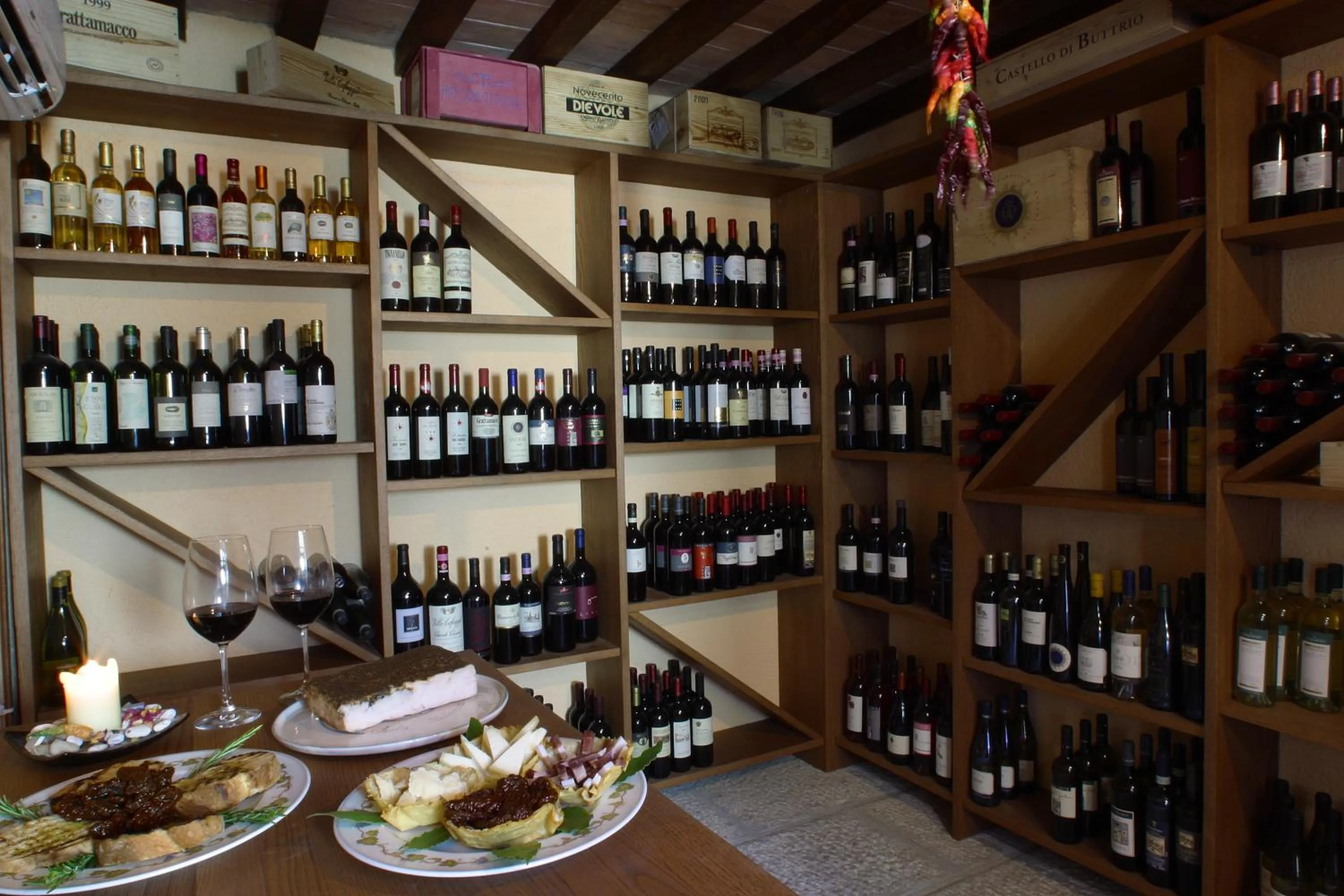 On-site shops in Hotel Cernia Isola Botanica