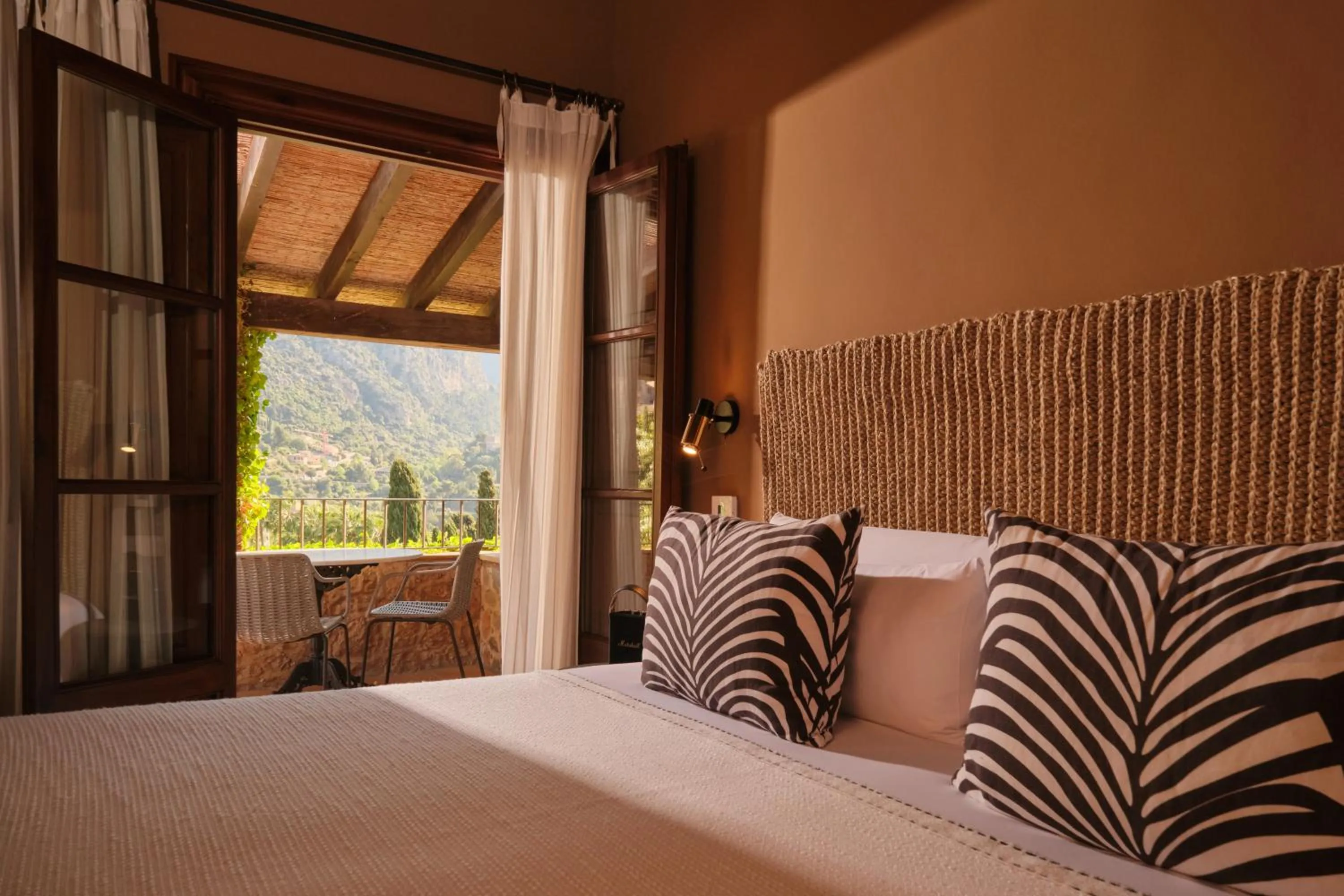 View (from property/room), Bed in Valldemossa Hotel