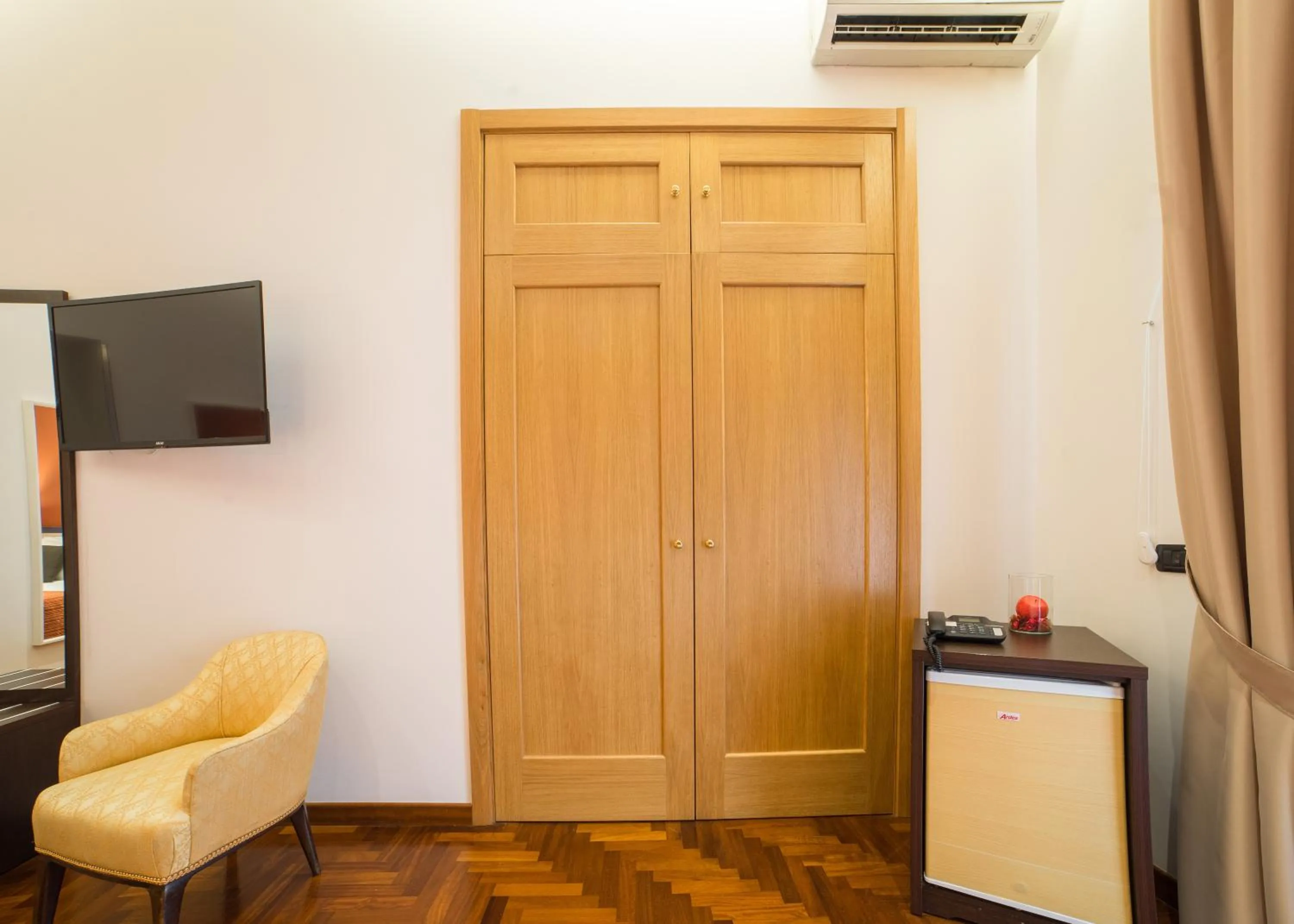 TV and multimedia in B&B Chiaia 32