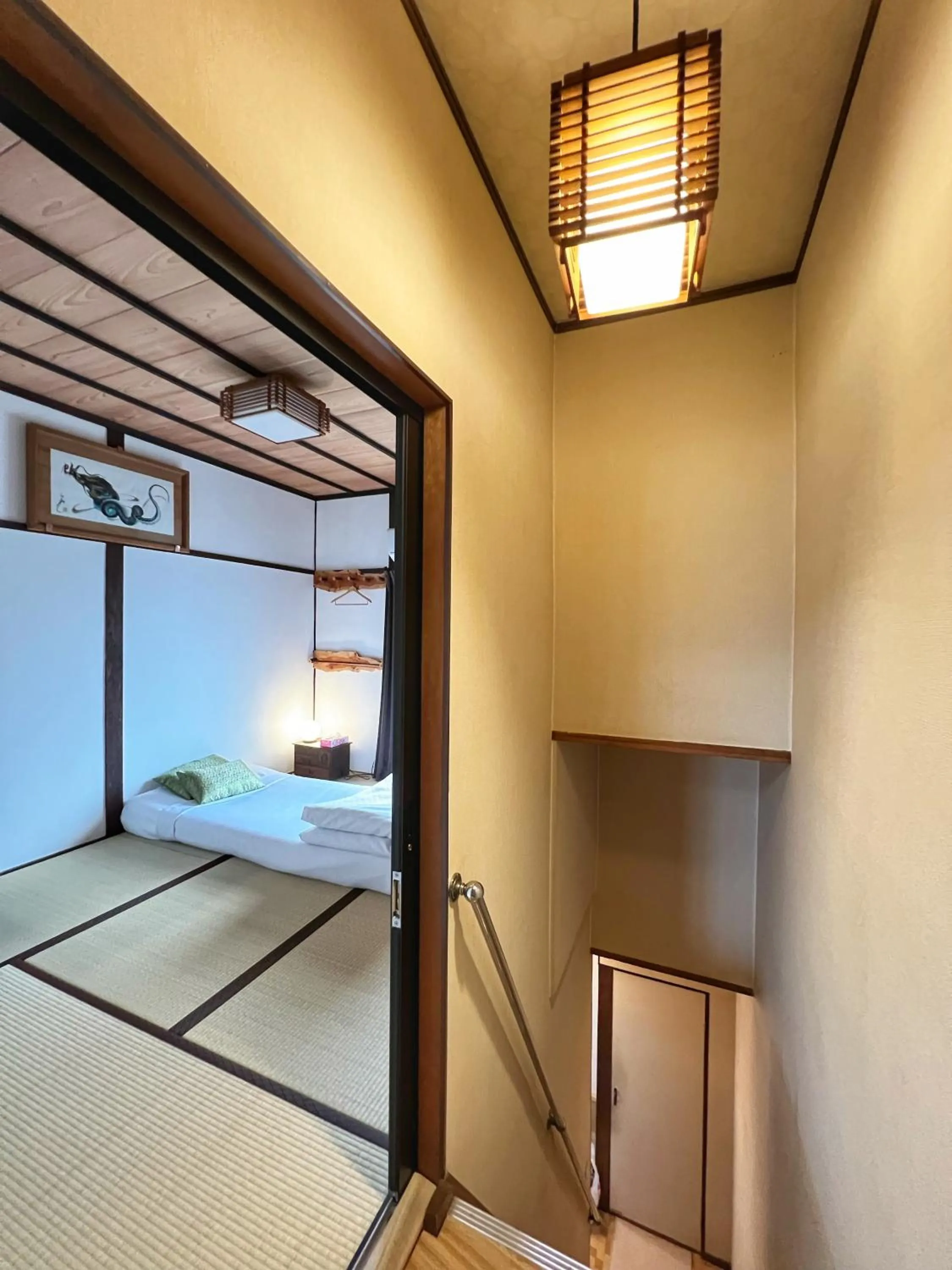 Bed in Bighem Maison