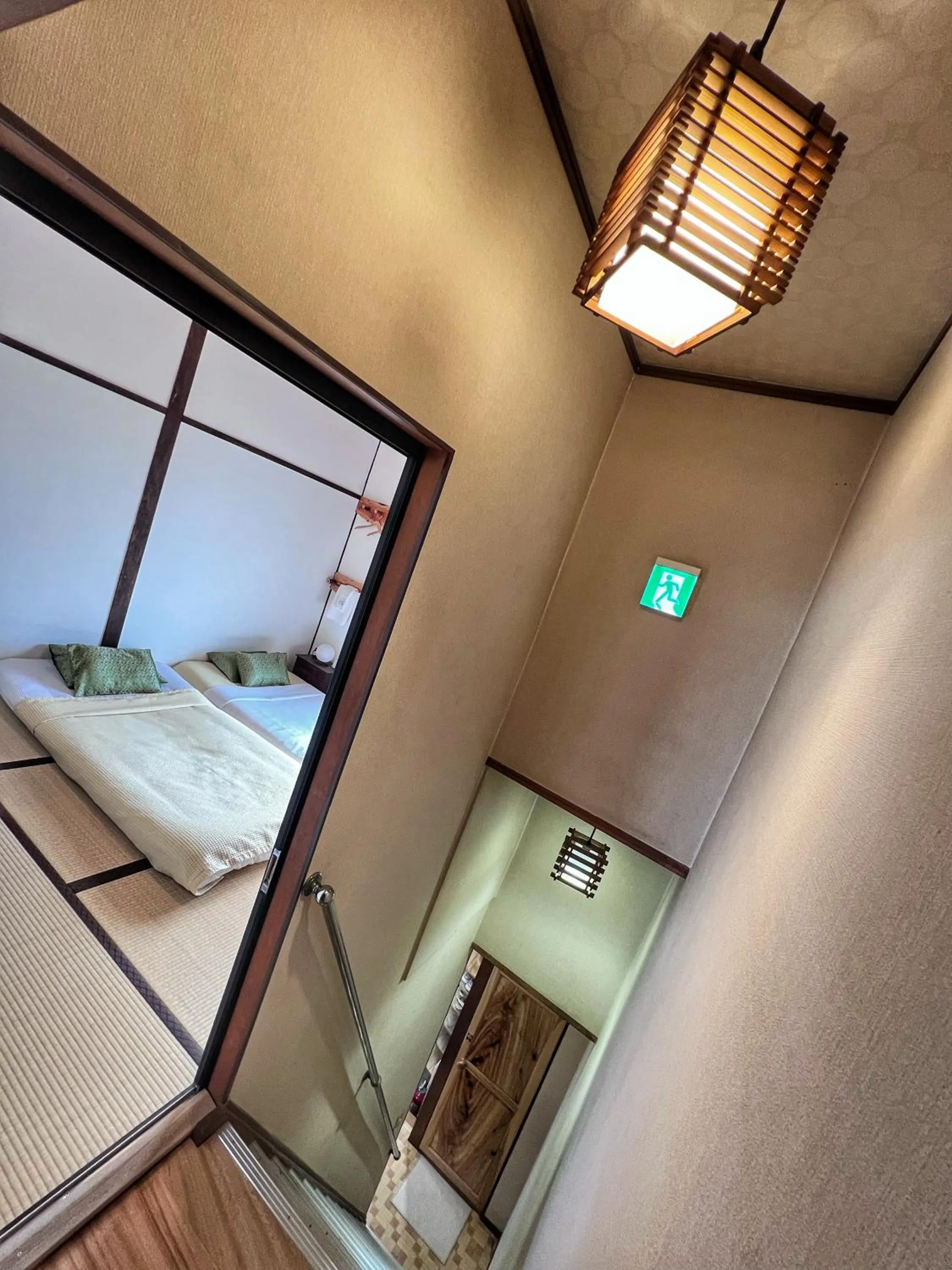 Bed in Bighem Maison