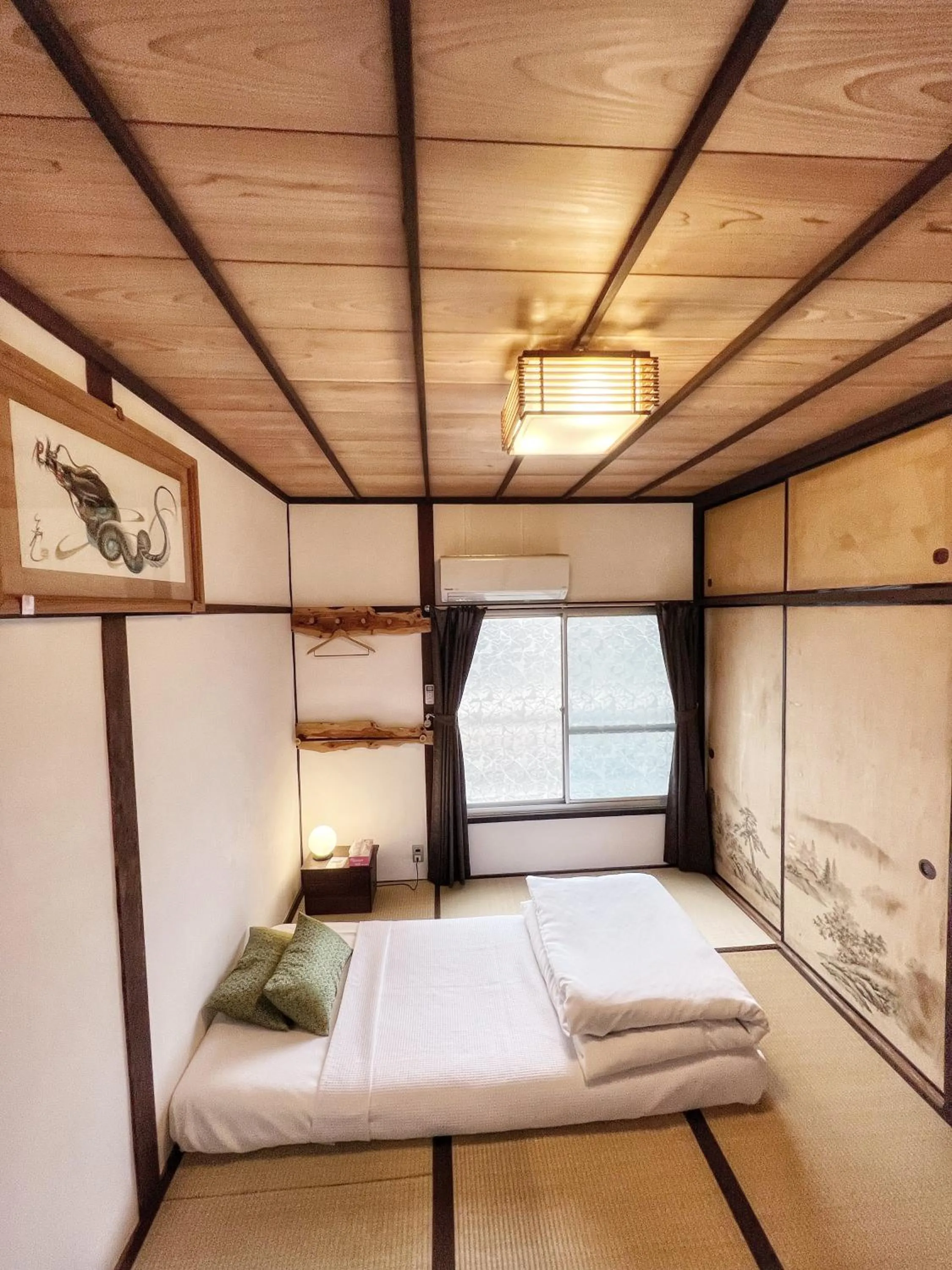 Bed in Bighem Maison