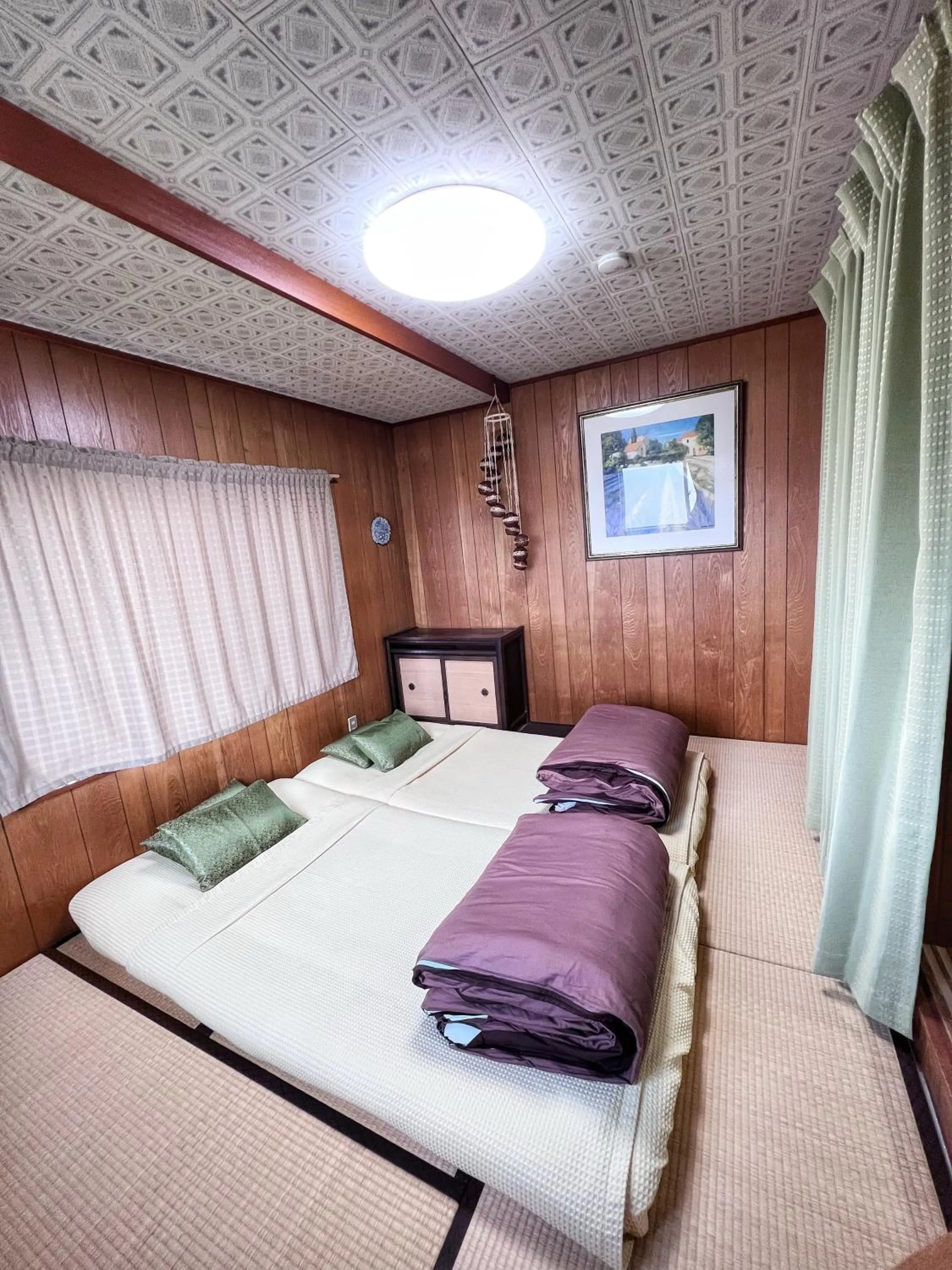 Bed in Bighem Maison