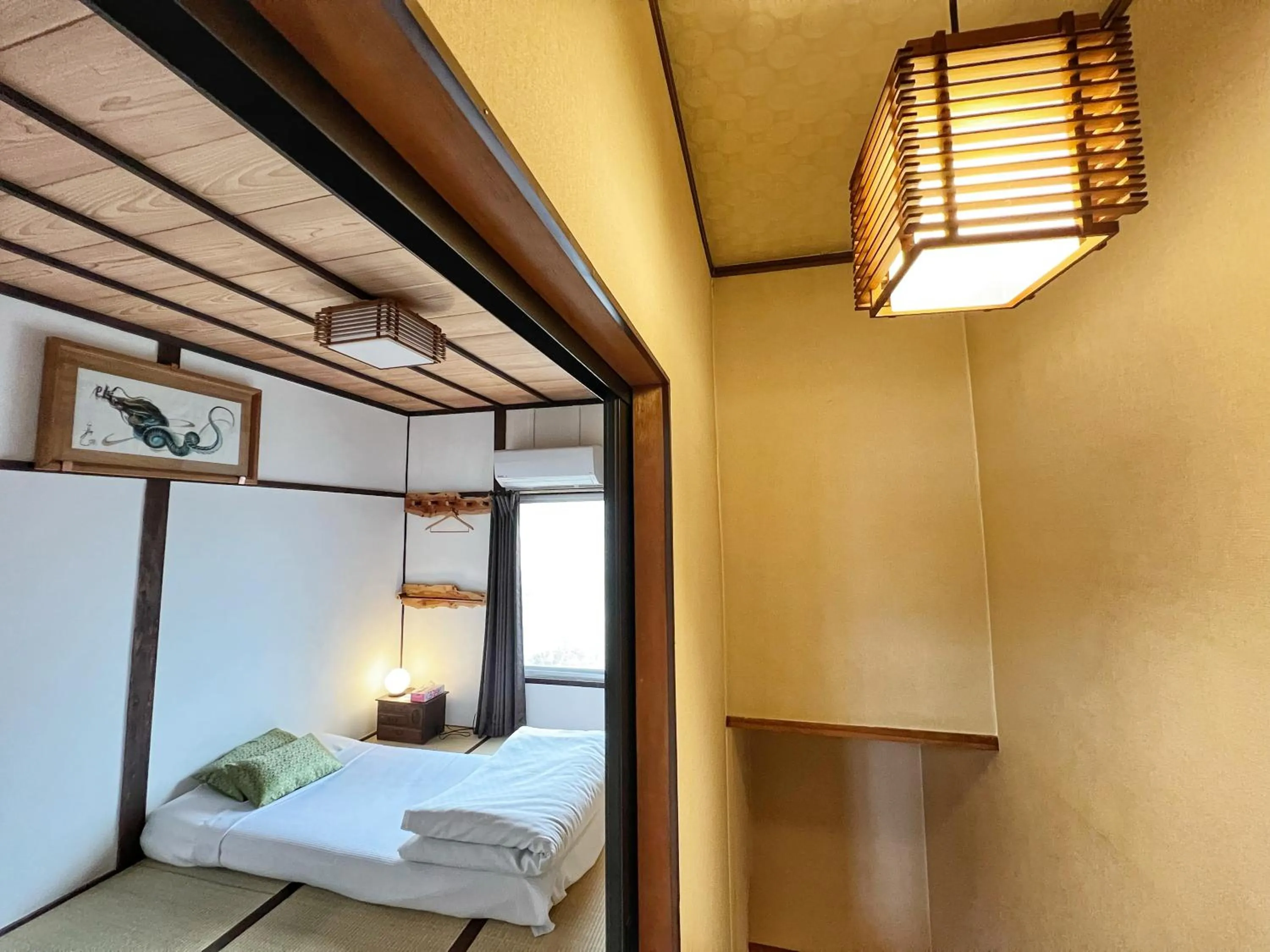 Bed in Bighem Maison