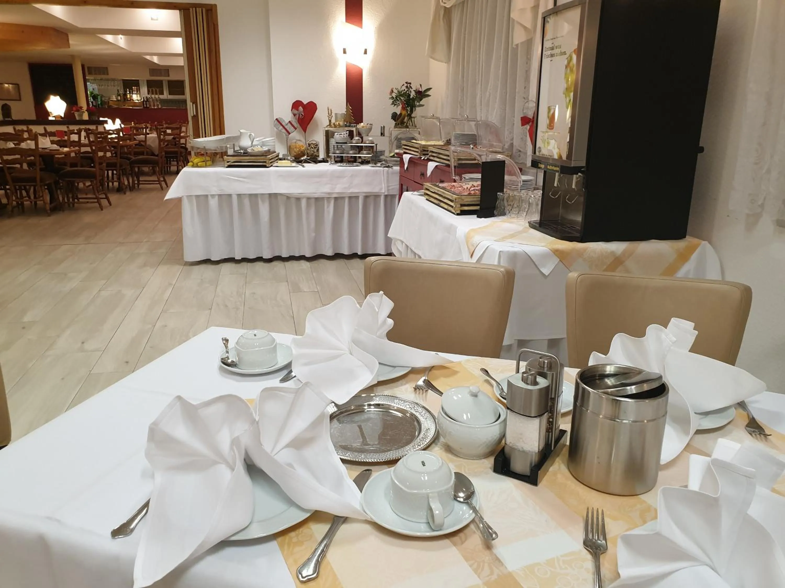 Restaurant/places to eat in Waldhotel Rennsteighöhe