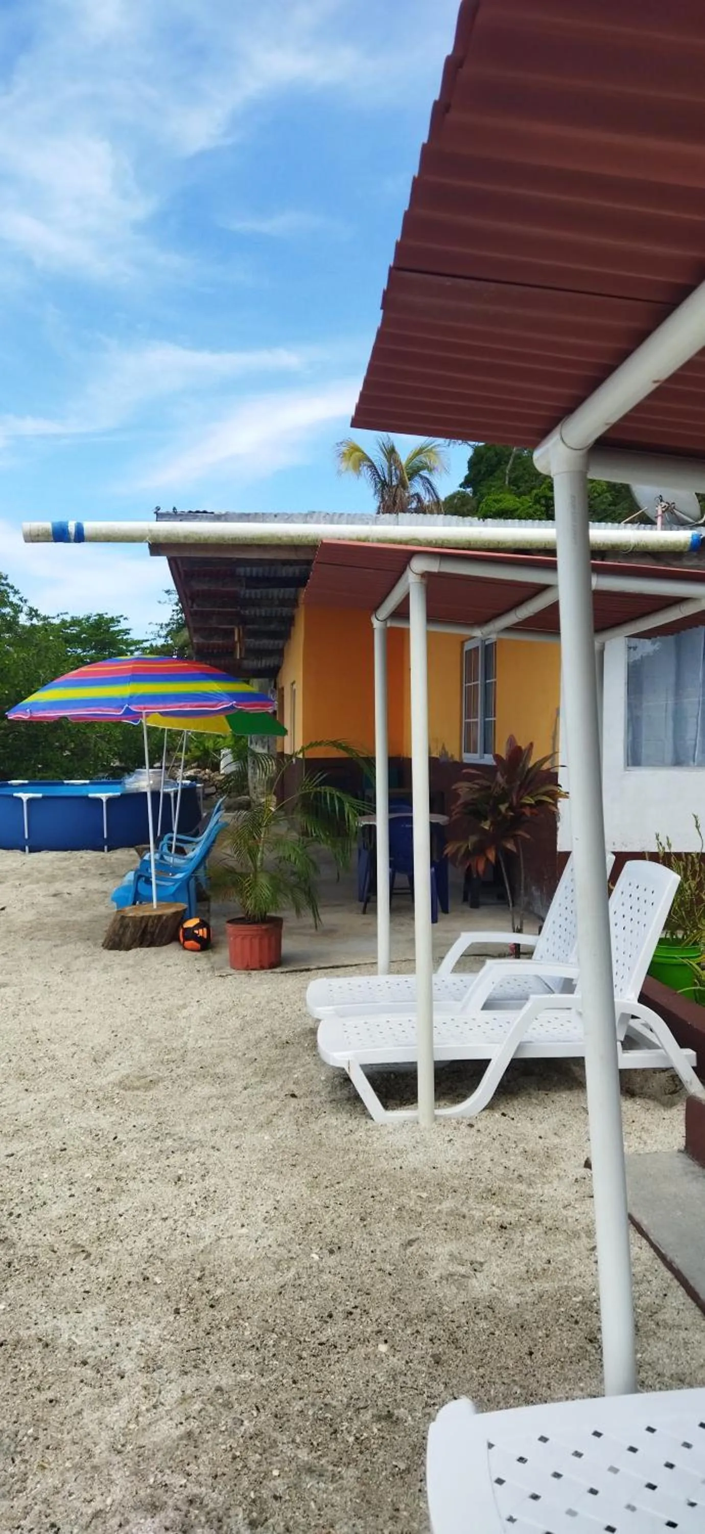 Ofiuras Hostal
