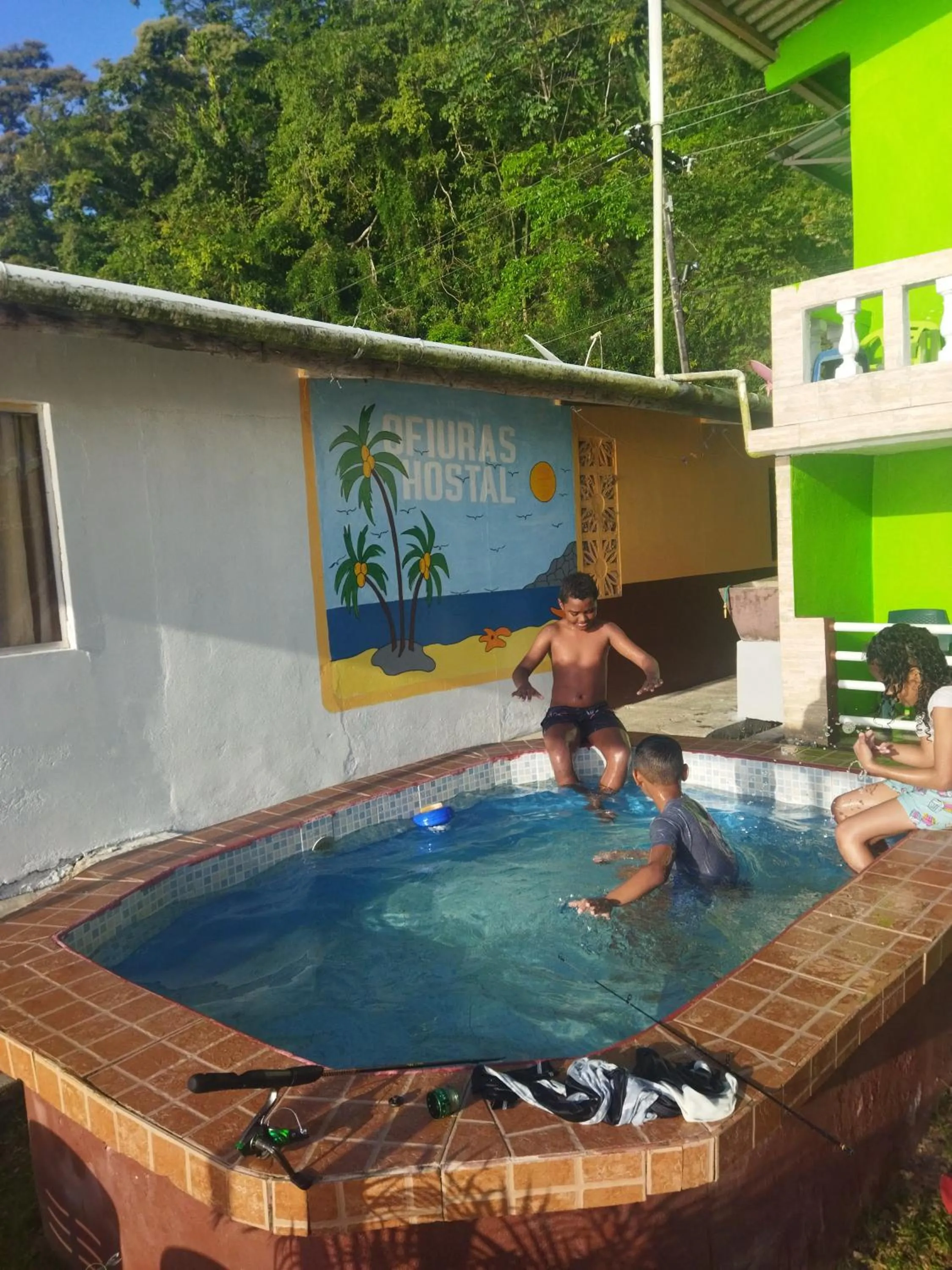 Day in Ofiuras Hostal