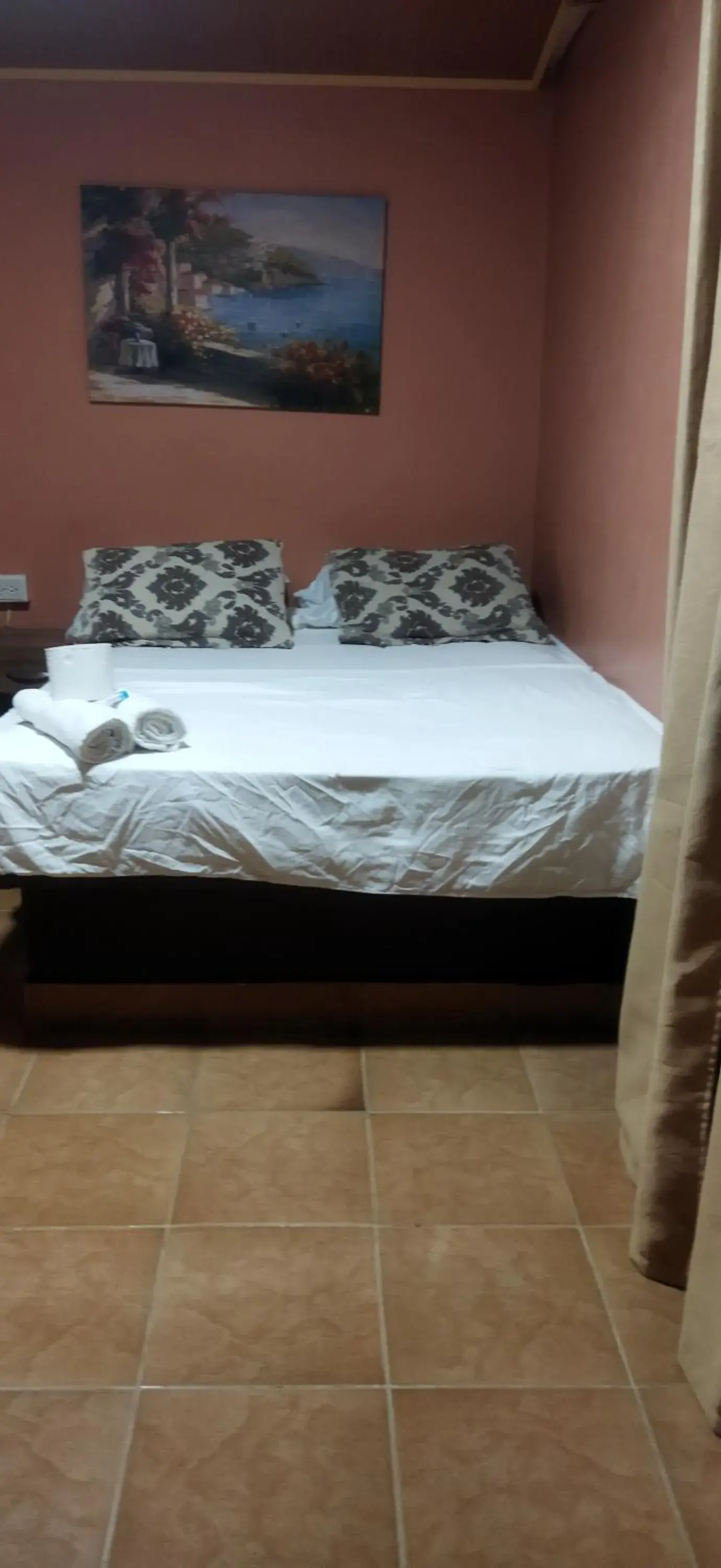 Standard Double Room with Fan in Ofiuras Hostal Standard Double Room with Fan in Ofiuras Hostal