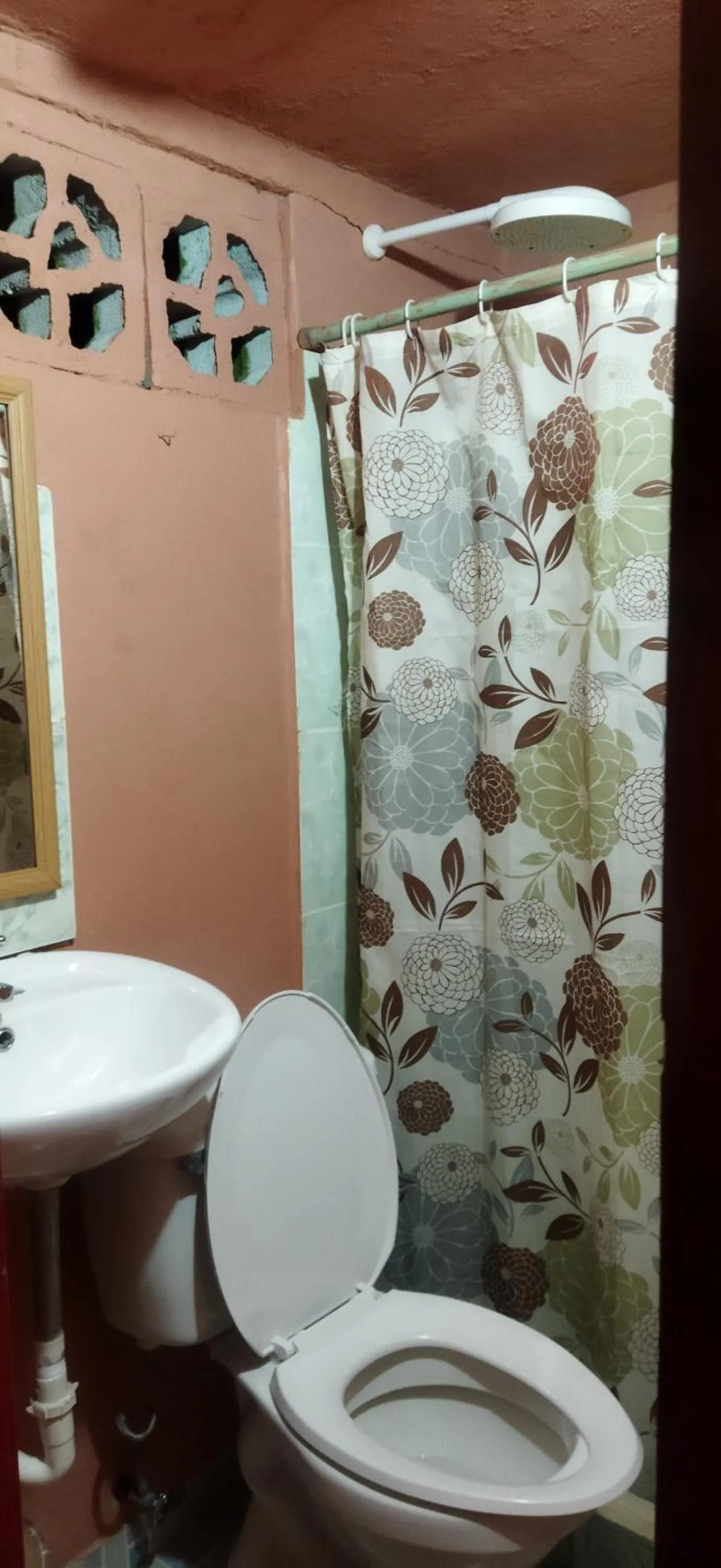 Ofiuras Hostal