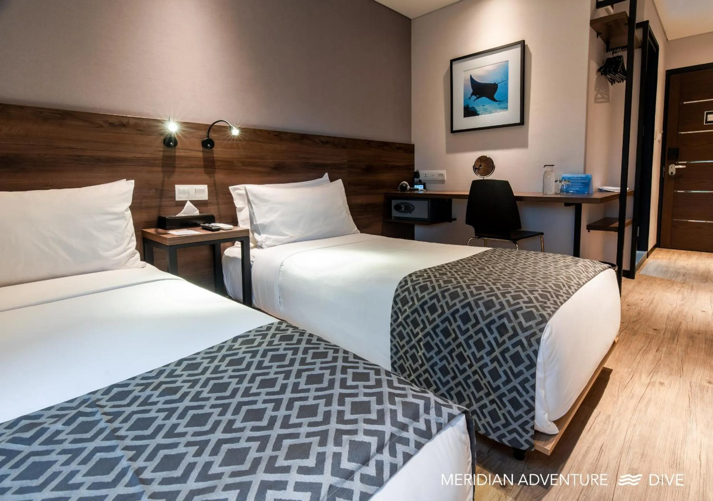 Bed in Meridian Adventure Marina Club & Resort