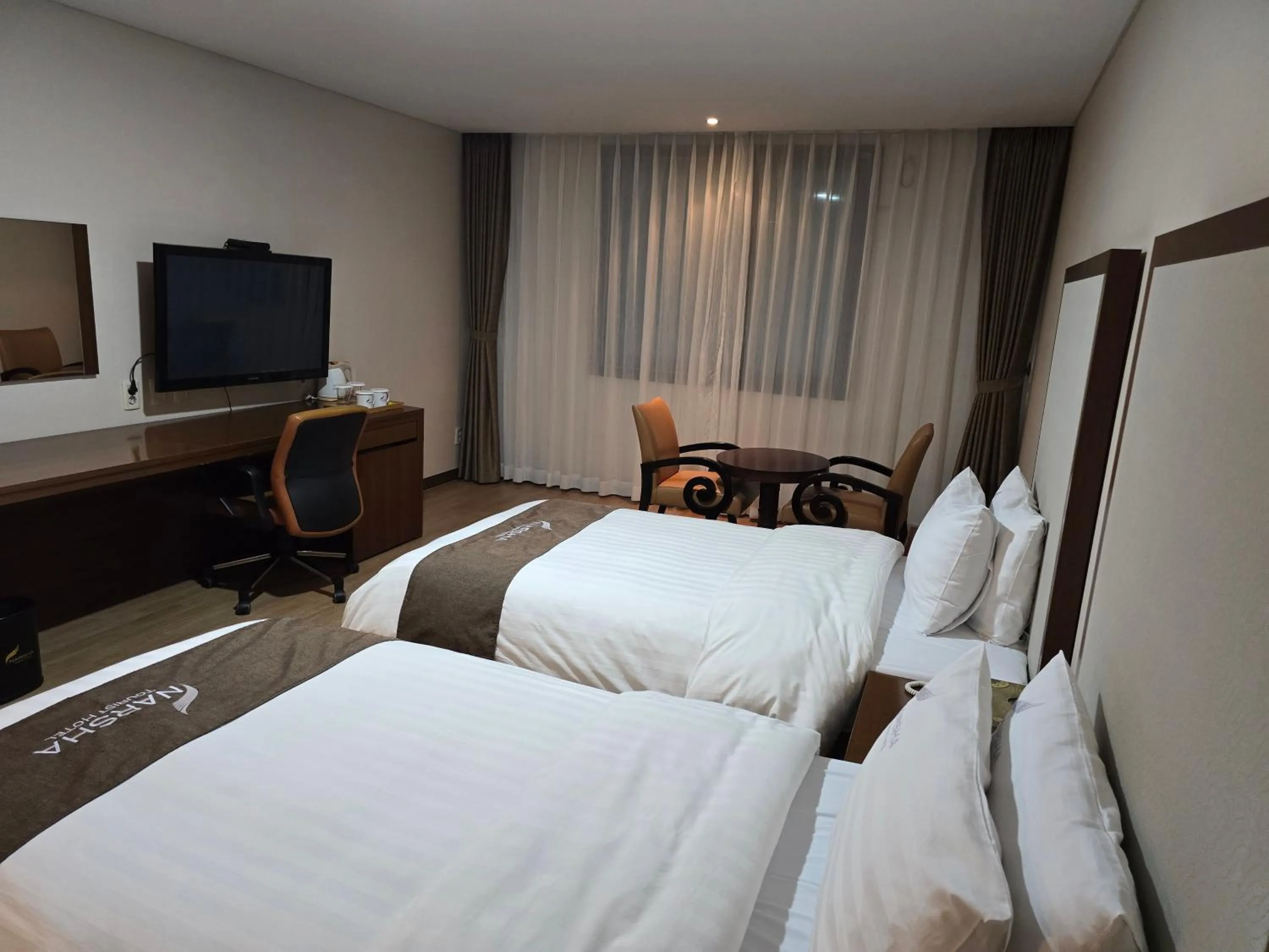 Bed in Yeosu Narsha Hotel