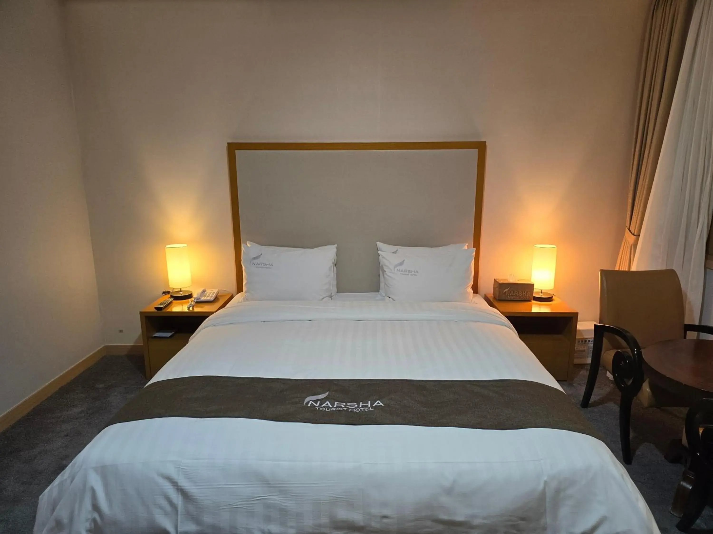 Deluxe Double Room with Sea View in Yeosu Narsha Hotel Deluxe Double Room with Sea View in Yeosu Narsha Hotel