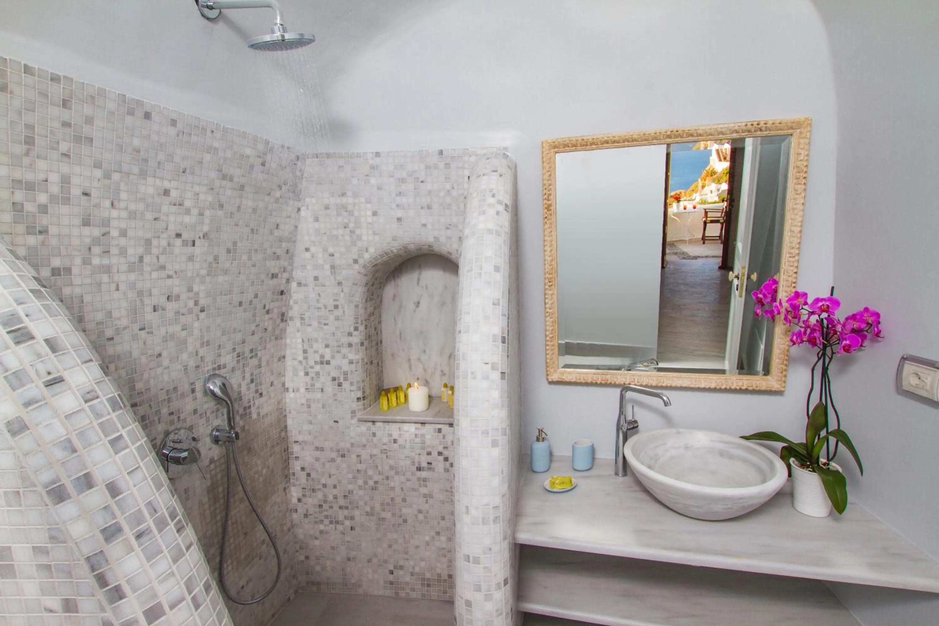 Shower in Oia Mare Villas