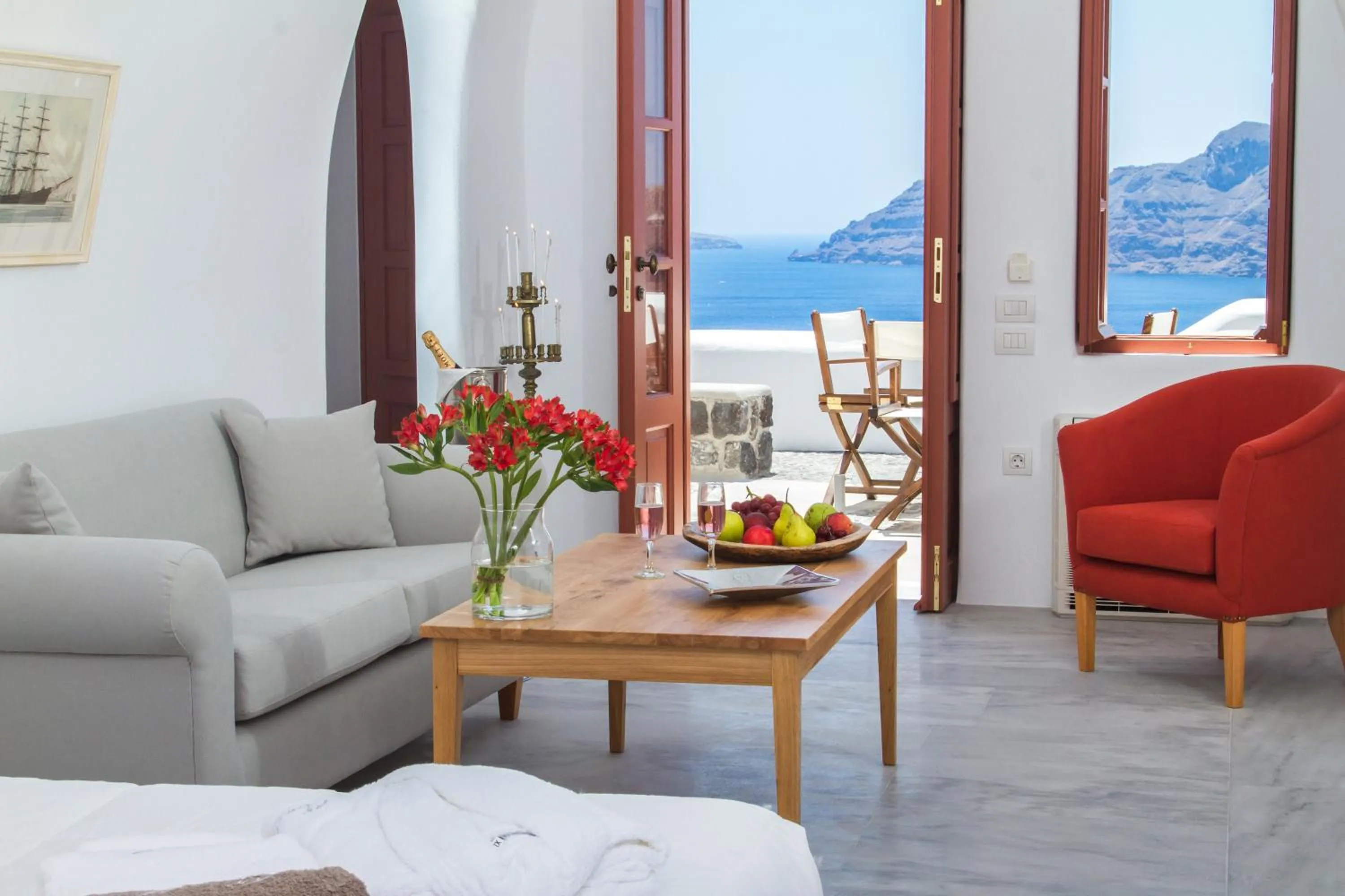 Living room in Oia Mare Villas