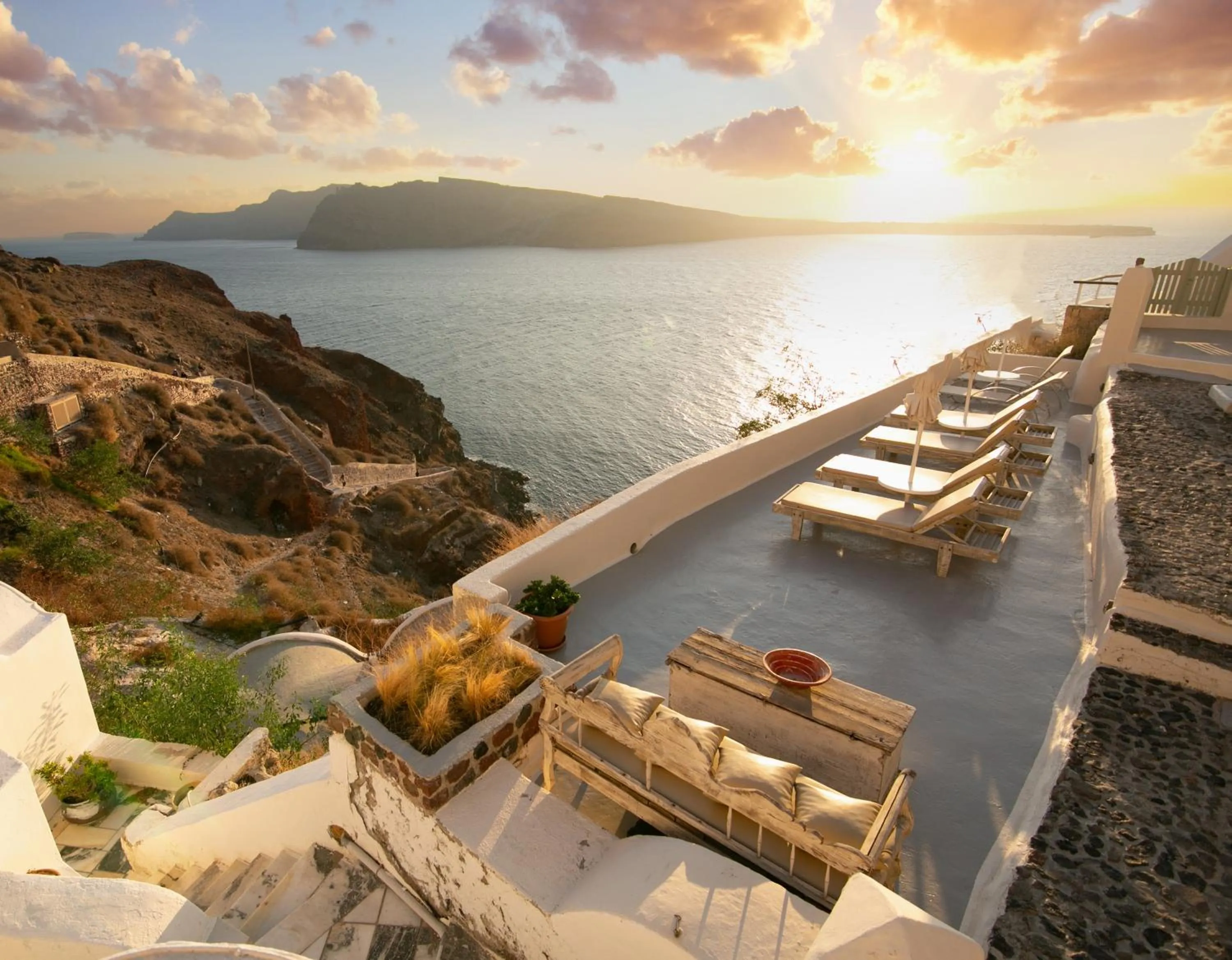 Natural landscape in Oia Mare Villas