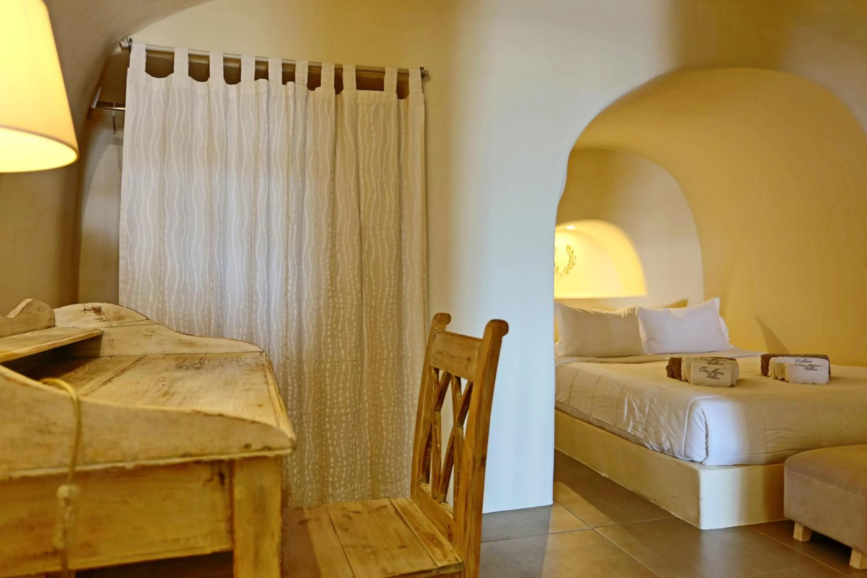 Bedroom, Bed in Oia Mare Villas