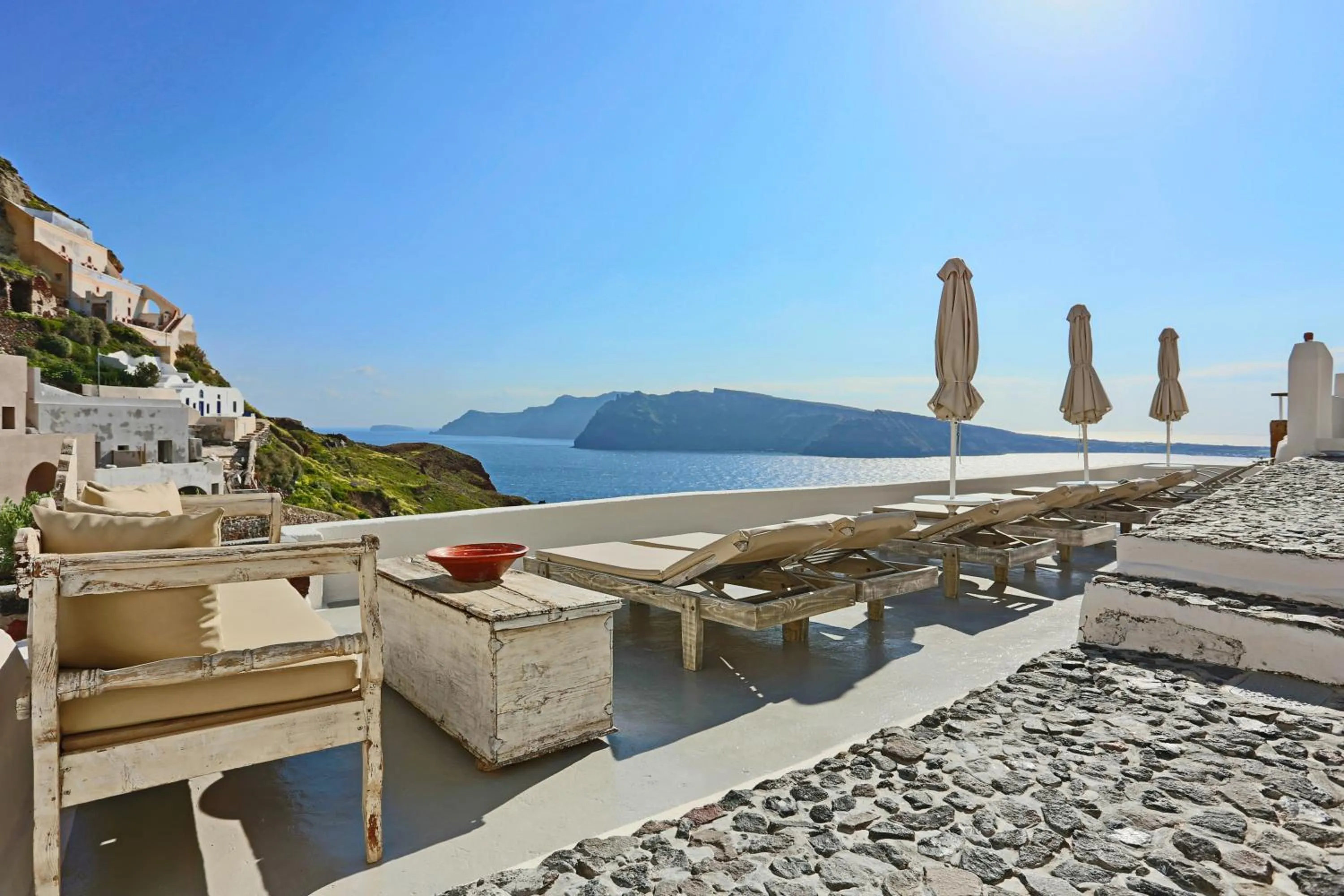 Patio in Oia Mare Villas