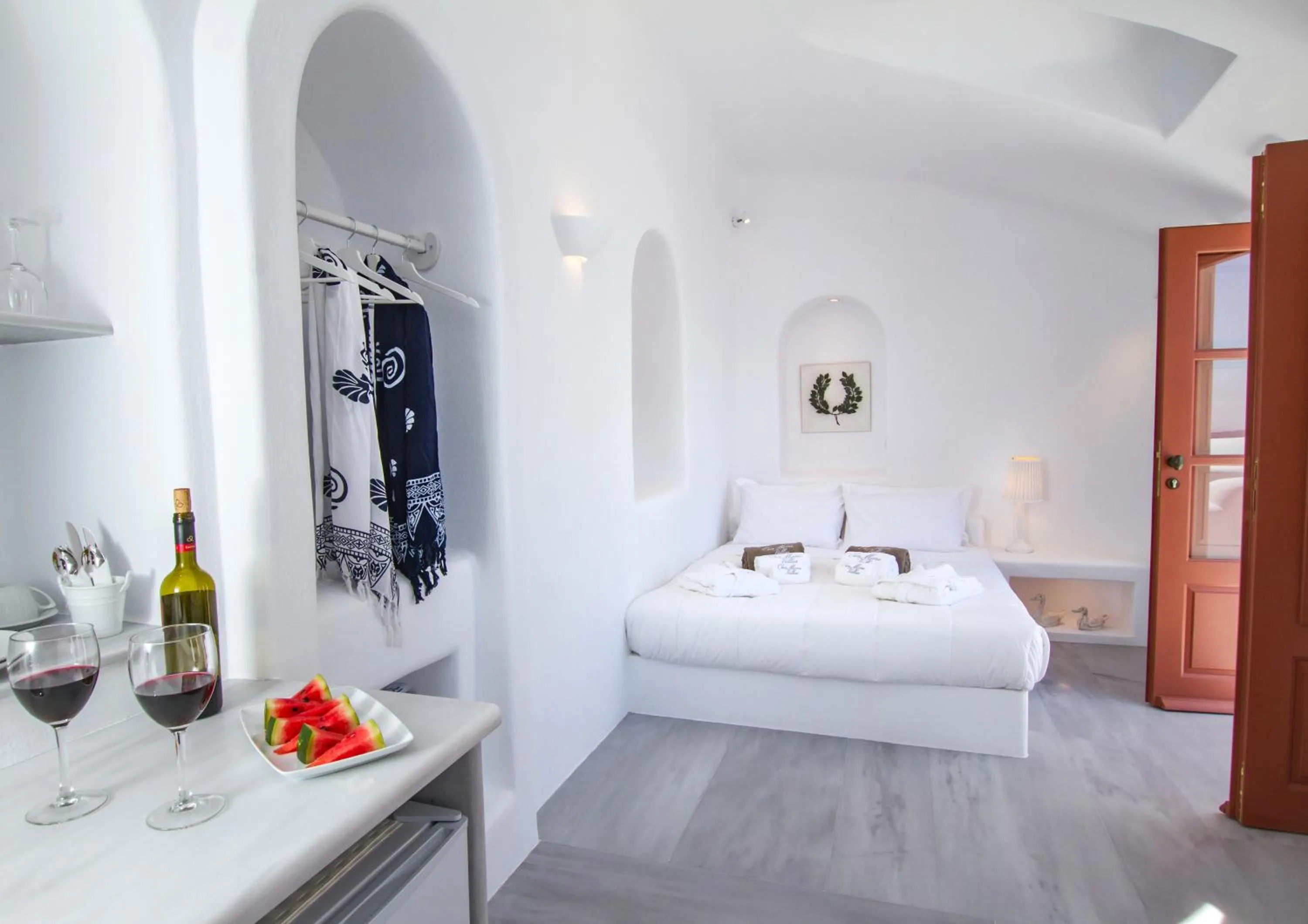 bunk bed, Bed in Oia Mare Villas