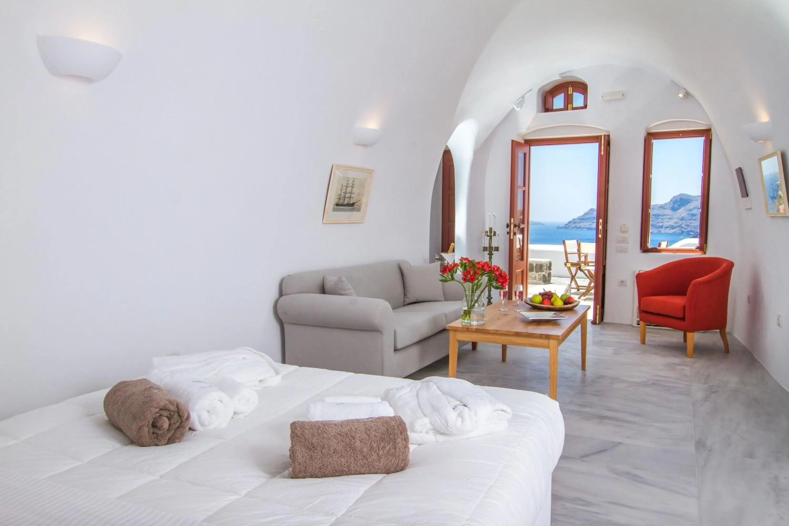 Living room, Bed in Oia Mare Villas