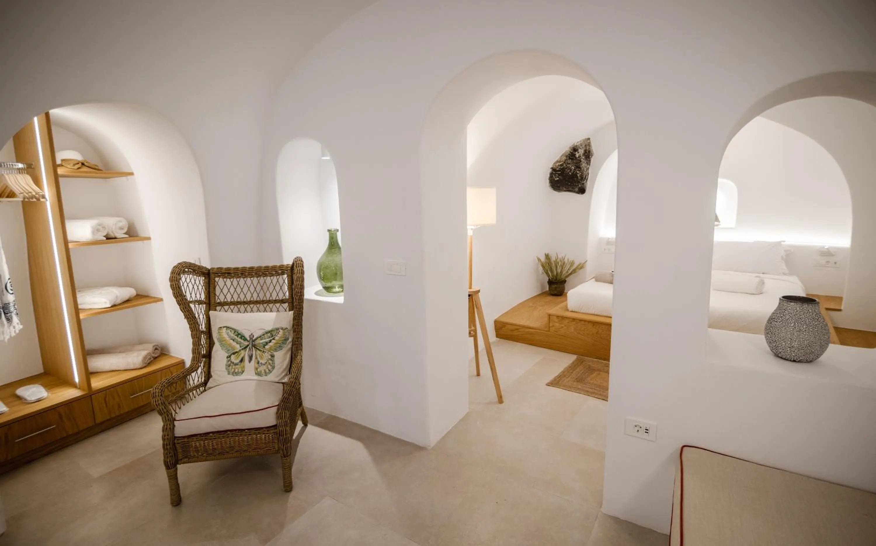 Seating area, Bed in Oia Mare Villas