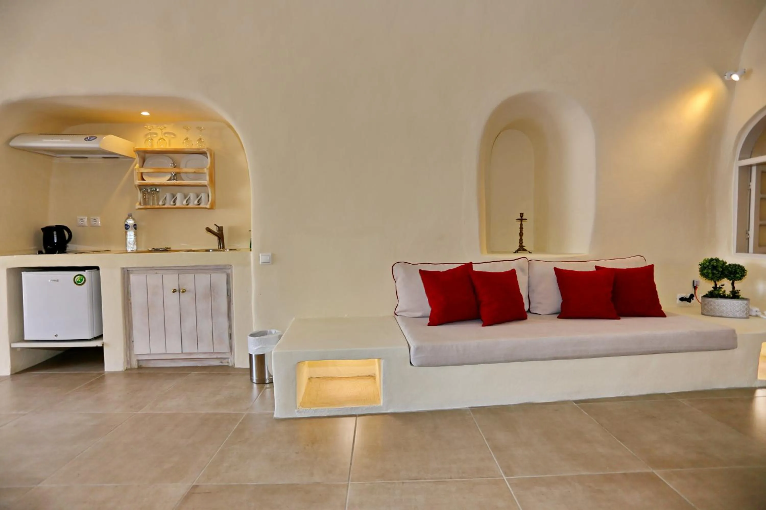 Living room in Oia Mare Villas