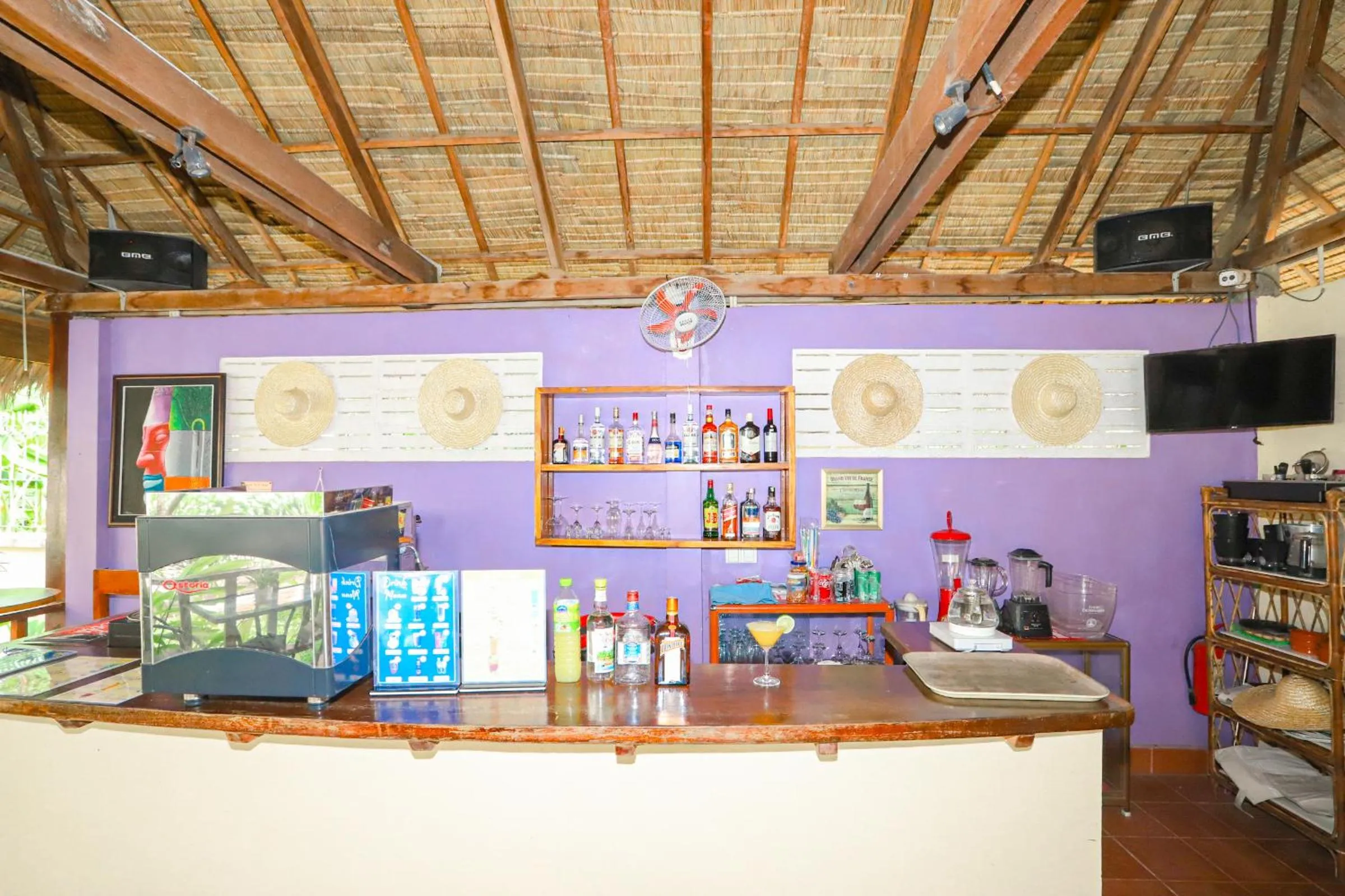 Lounge or bar in Riviera Hotel & Resort Kep