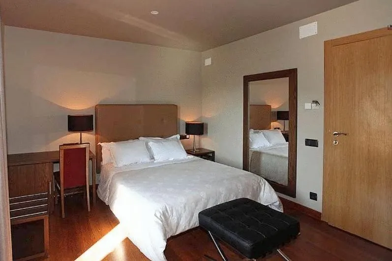Photo of the whole room, Bed in Hotel Restaurante Revestido