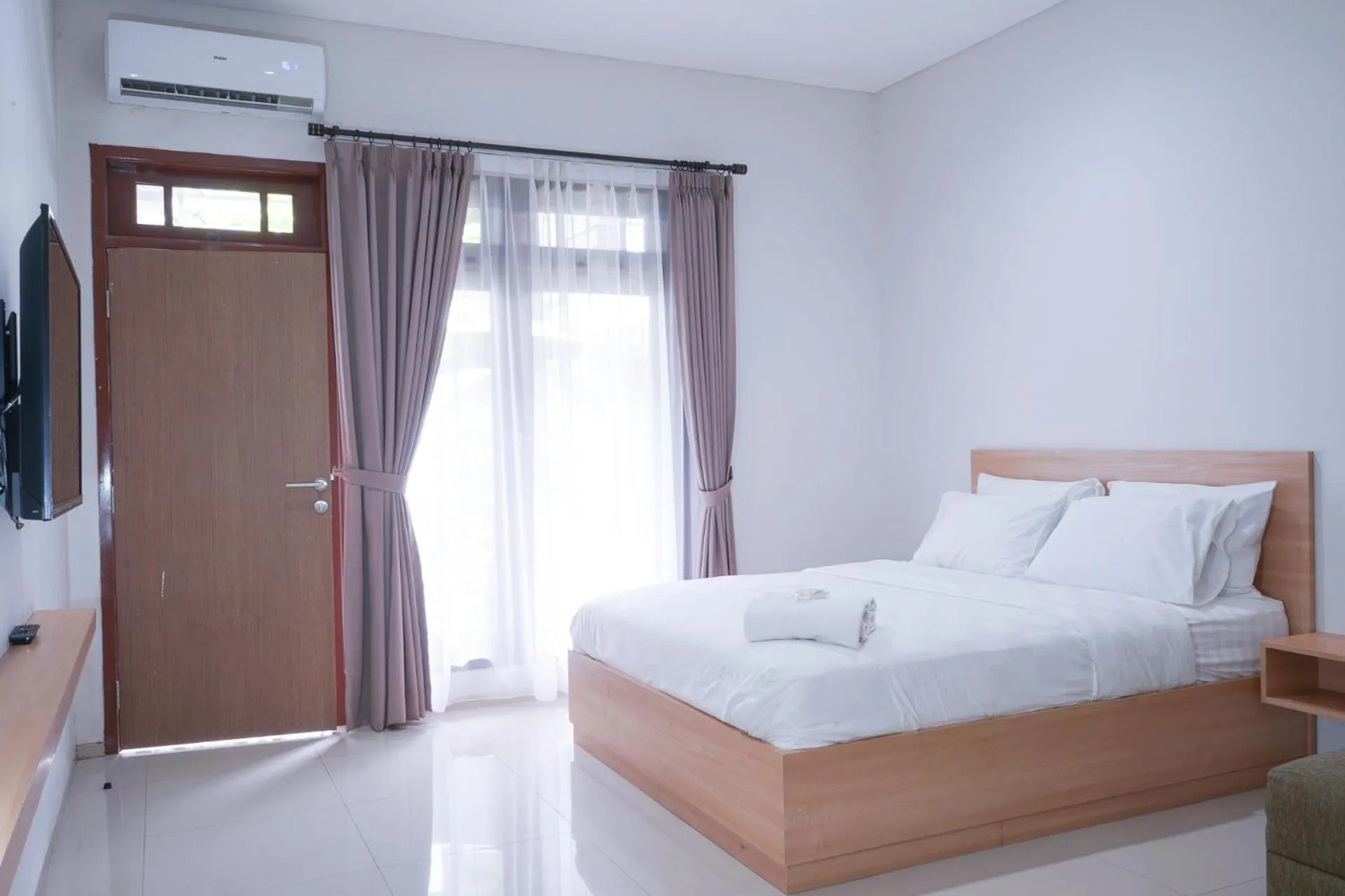 Bedroom, Bed in Mk House Tendean