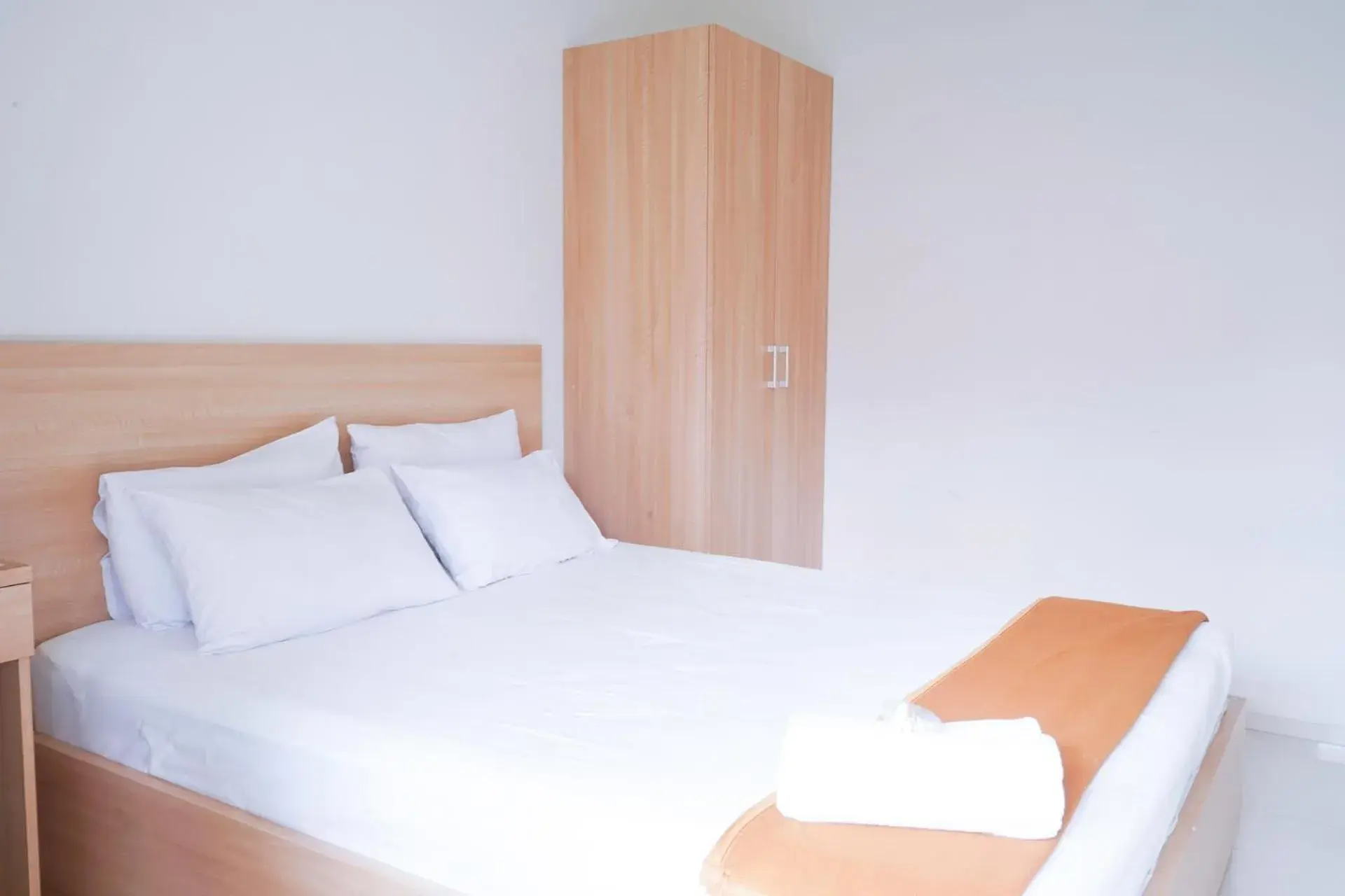 Bed in Mk House Tendean Bed in Mk House Tendean