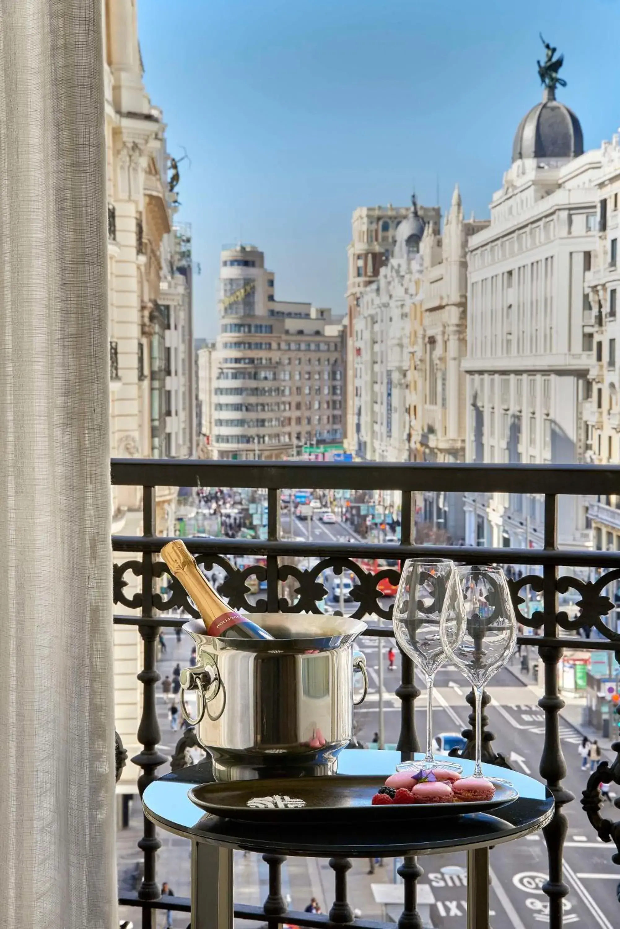 Property building in NH Collection Madrid Gran Vía Property building in NH Collection Madrid Gran Vía