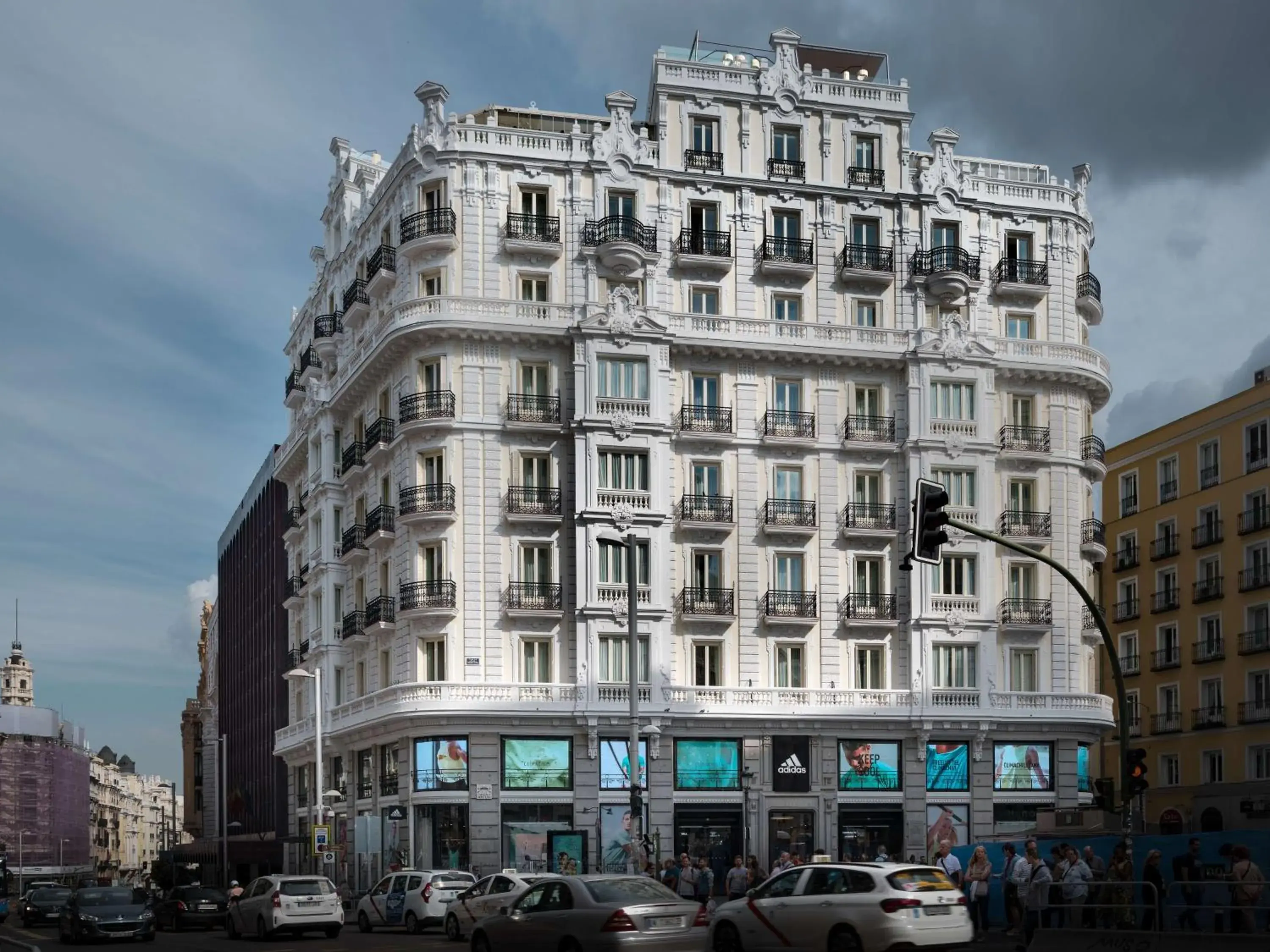 Property building in NH Collection Madrid Gran Vía Property building in NH Collection Madrid Gran Vía