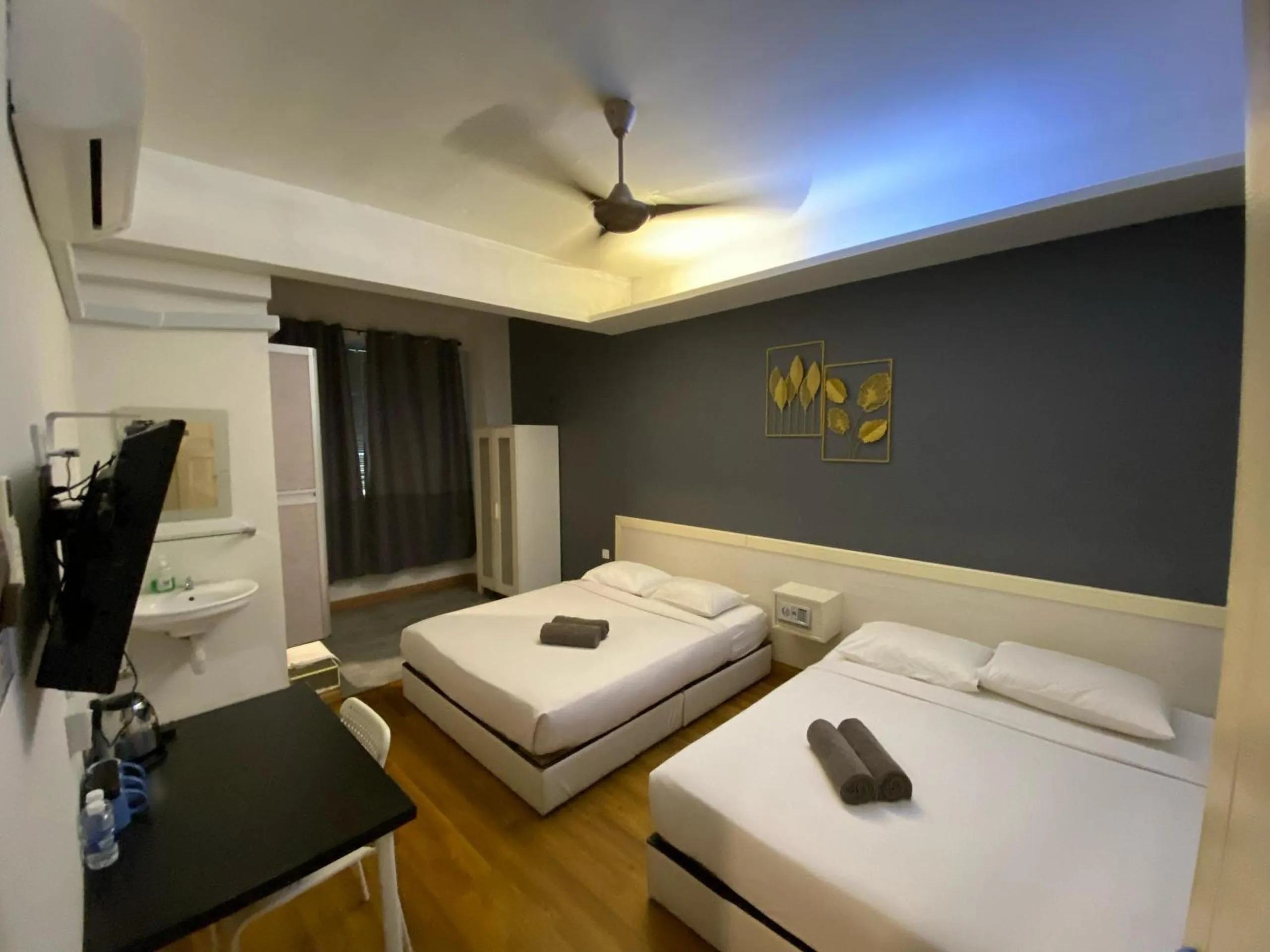 Bed in Travelogue Guest House