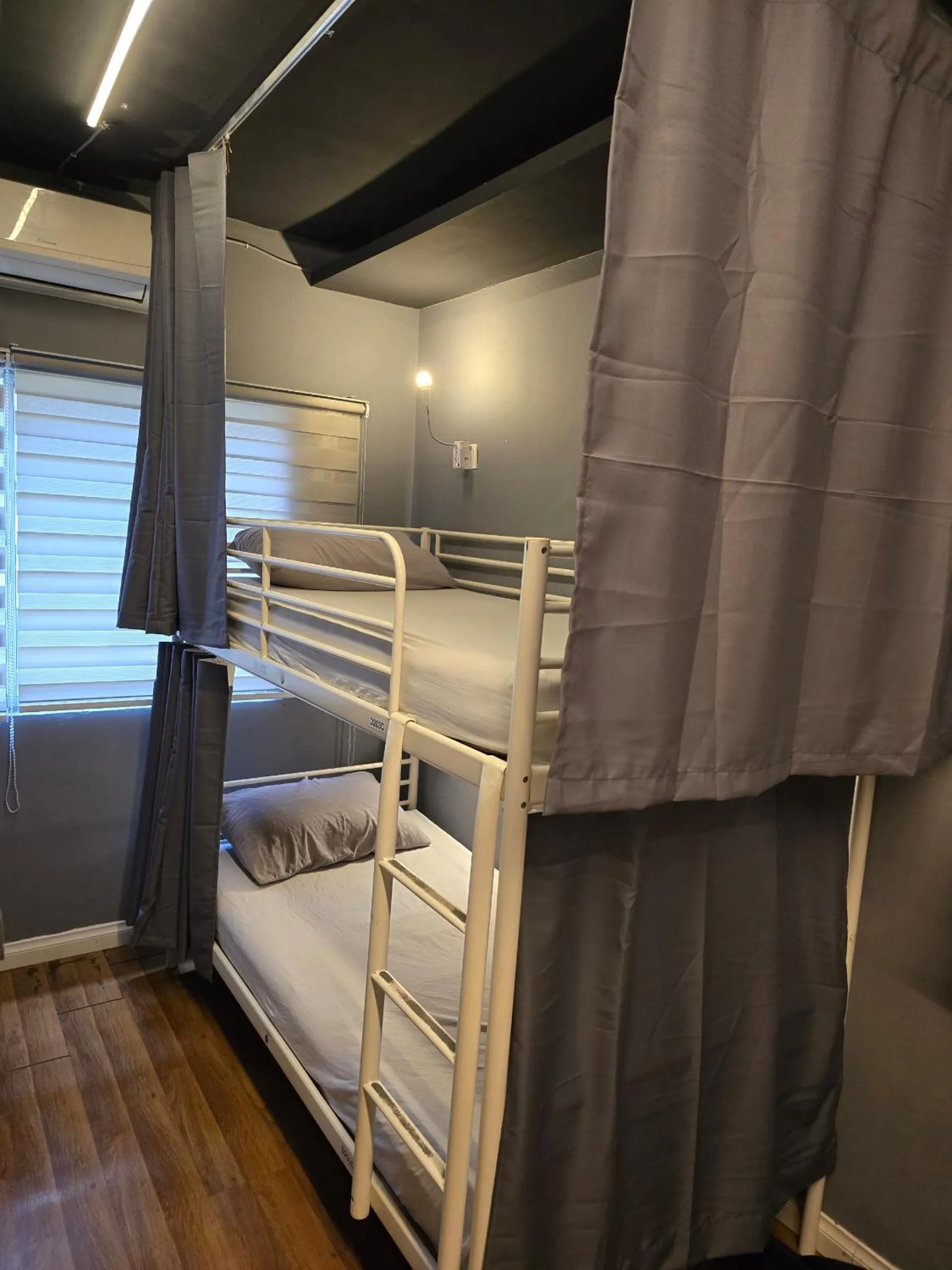 Bed in Travelogue Guest House