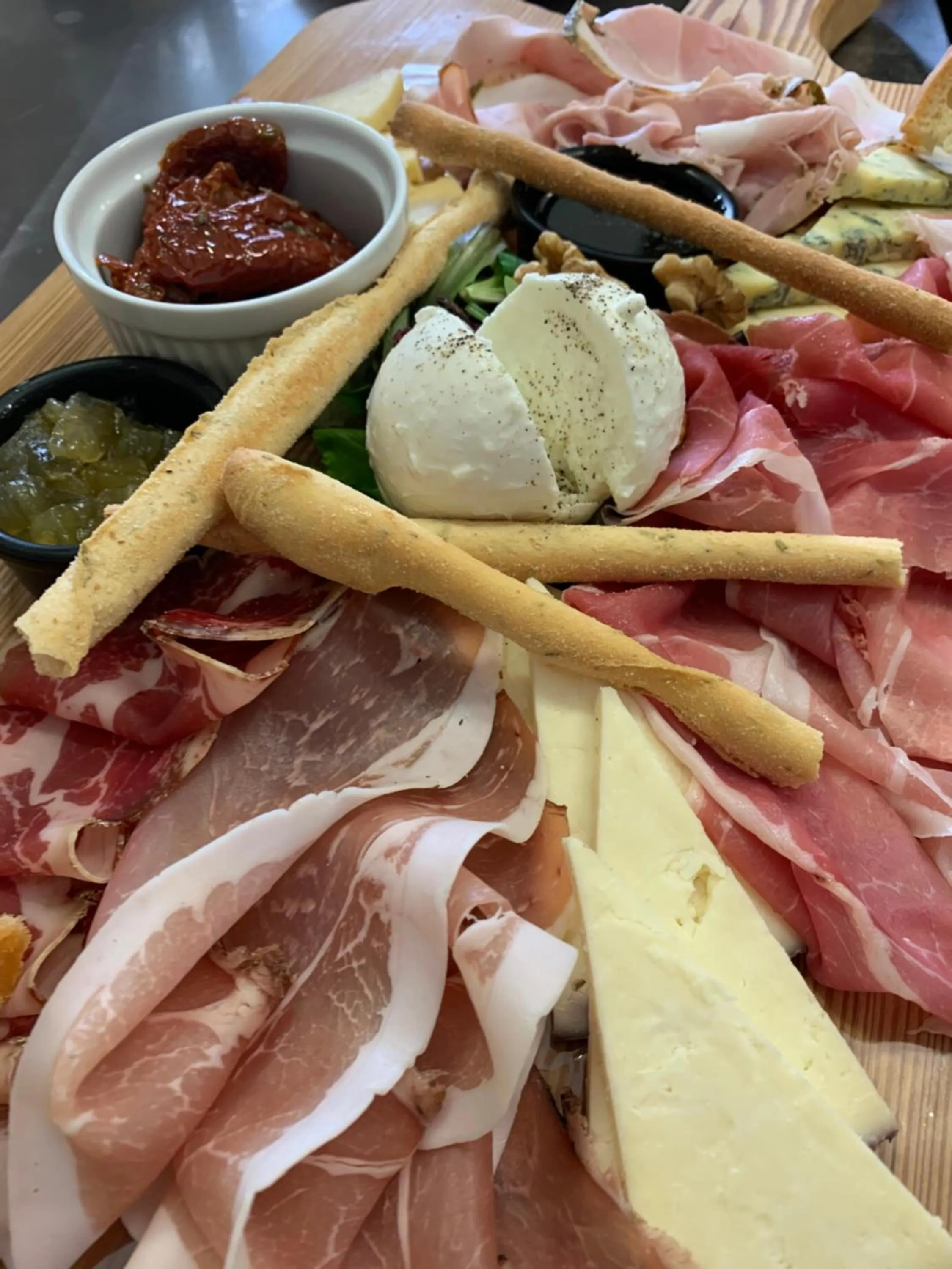 Food in Chalet Hotel Dragon