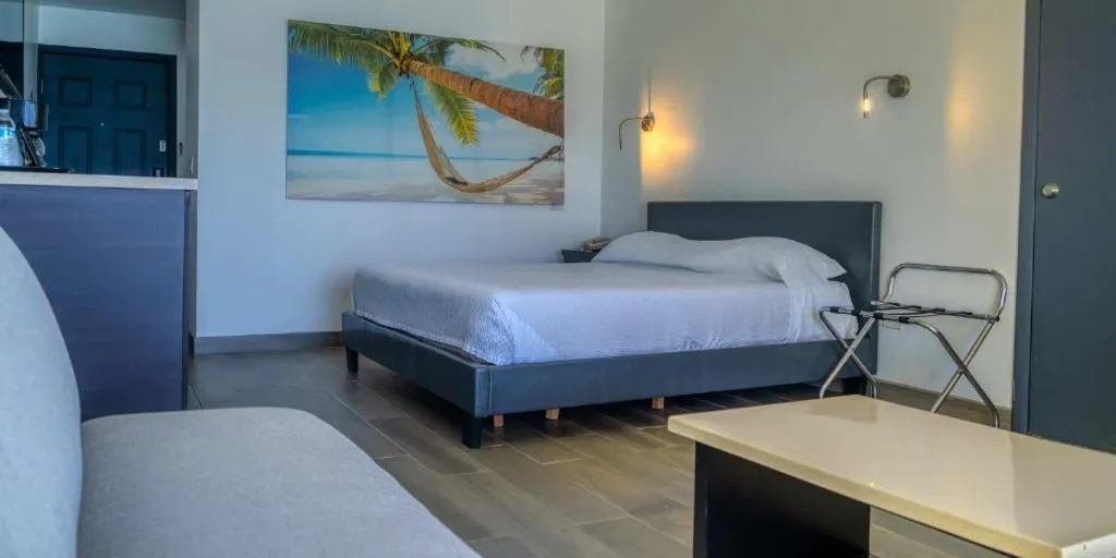 Bed in Hotel Playa Bonita Resort