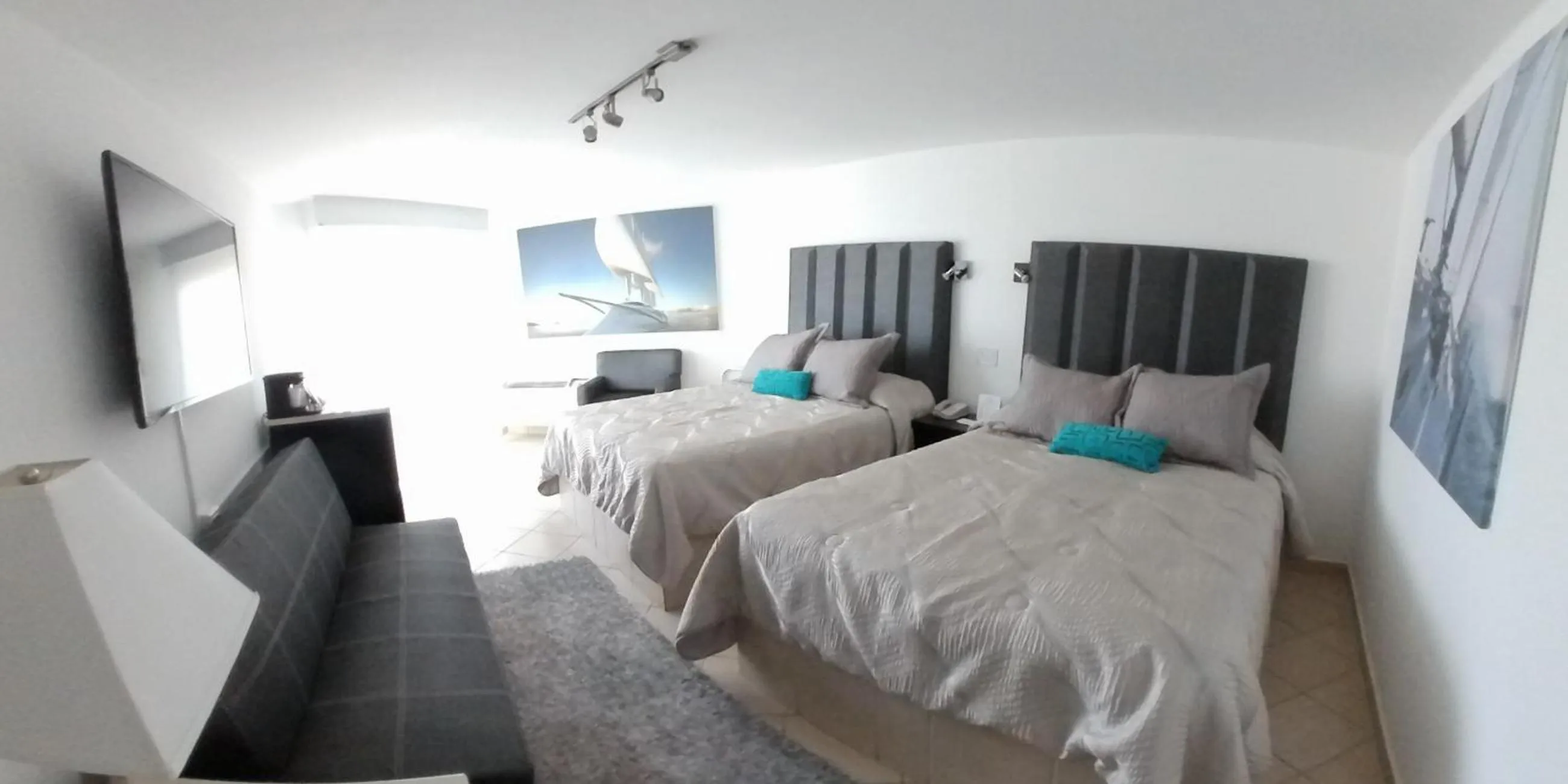 Bed in Hotel Playa Bonita Resort