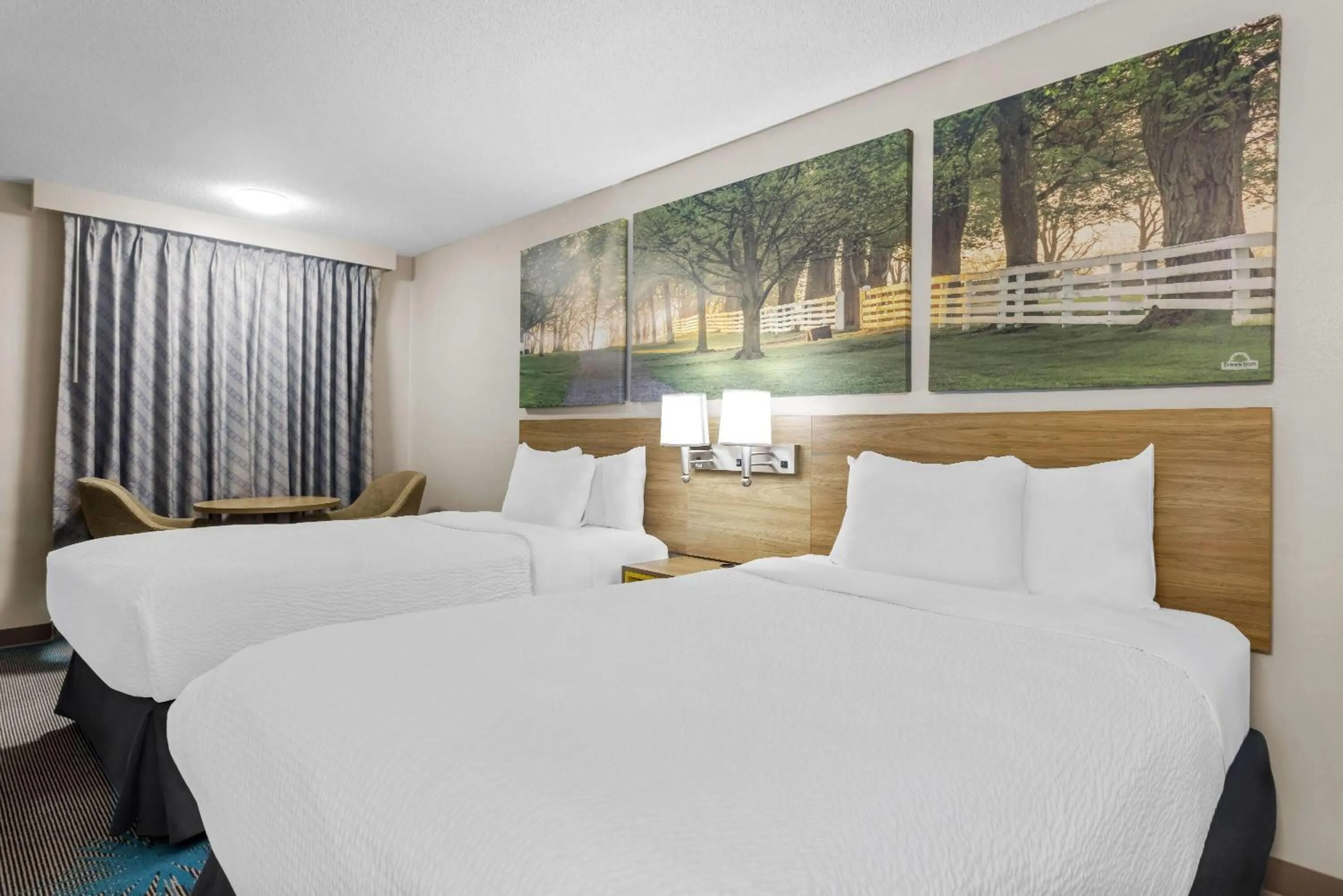 Bed in Days Inn by Wyndham Valdosta I-75