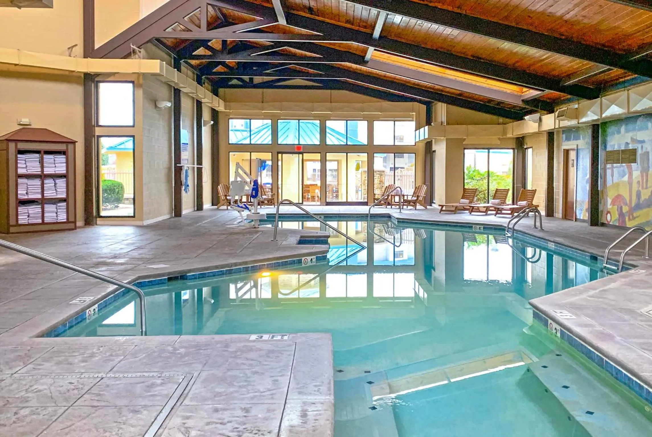 Swimming pool in Music Road Resort Hotel and Inn