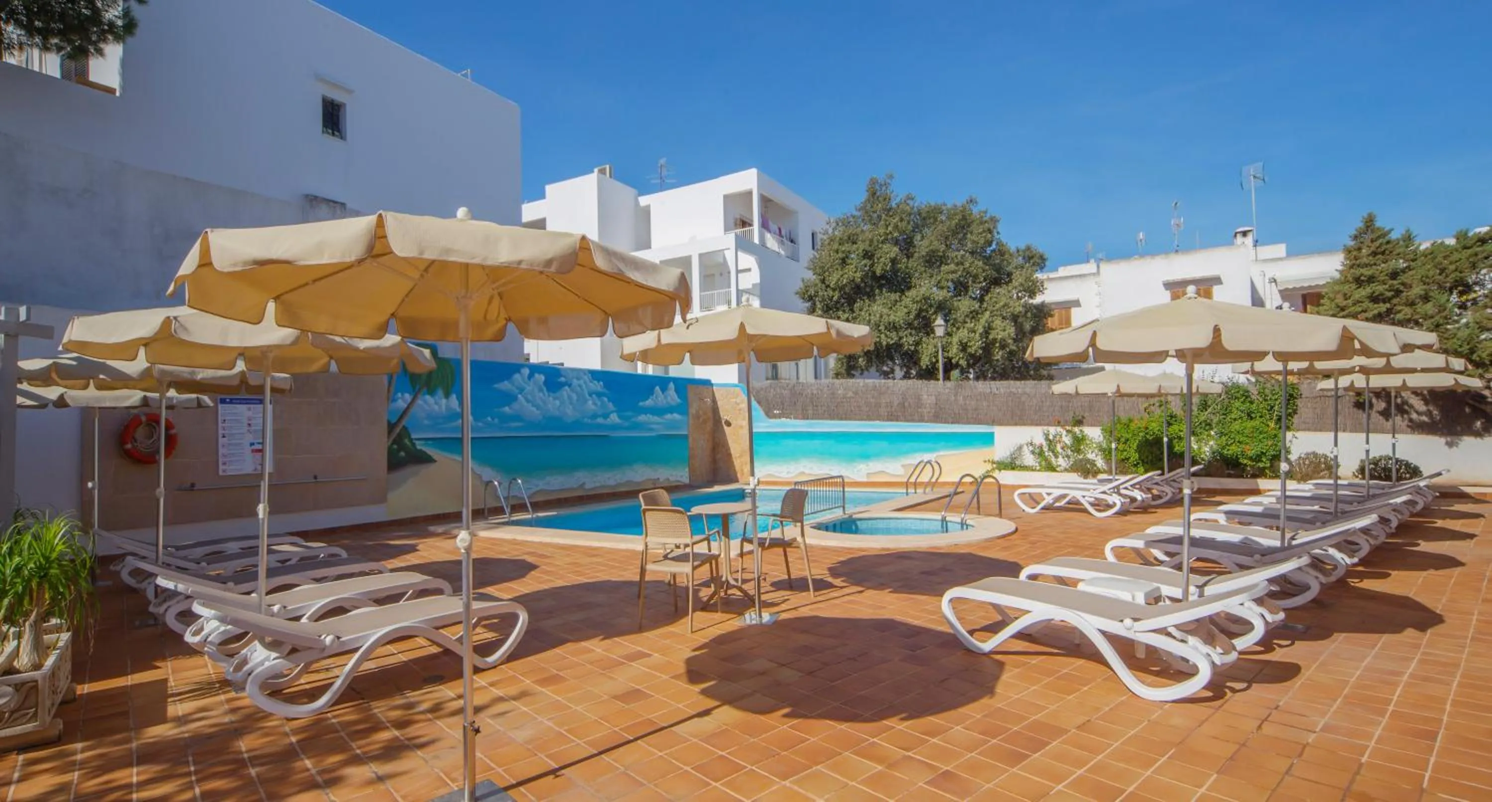 Patio in Hotel Ses Puntetes