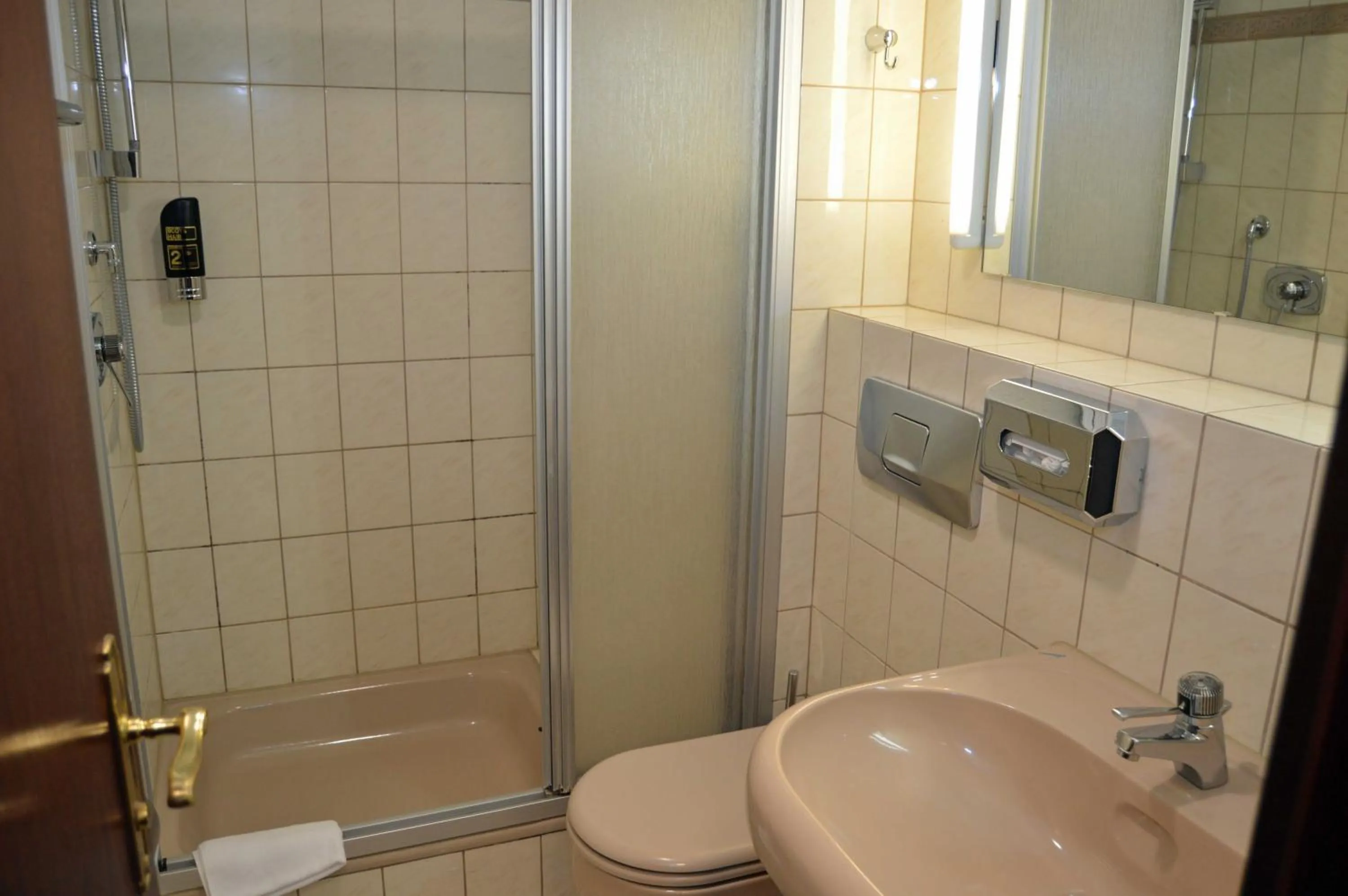 Photo of the whole room in G&H Hotel Rosengarten