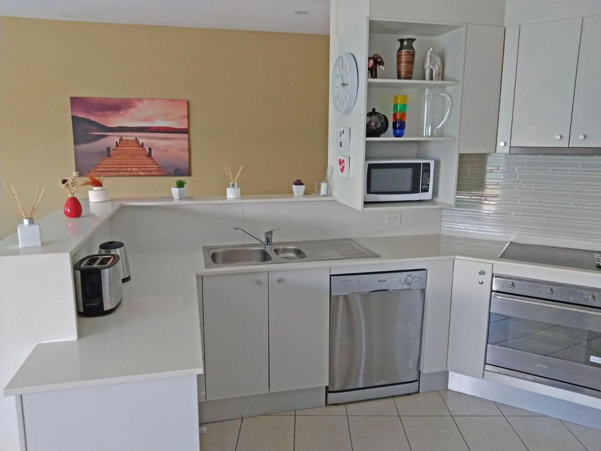 Pacific Blue Apartment 258, 265 Sandy Point Road