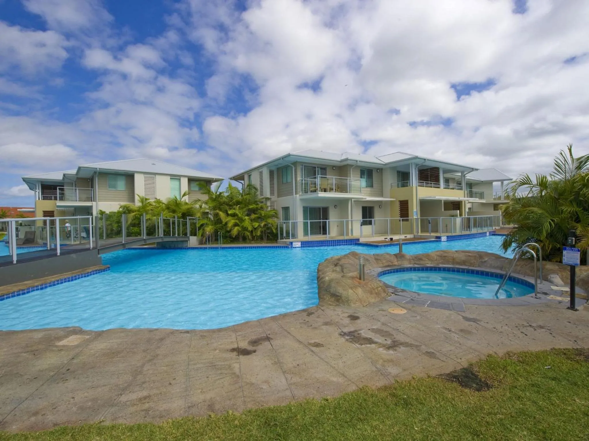 Pacific Blue Apartment 258, 265 Sandy Point Road