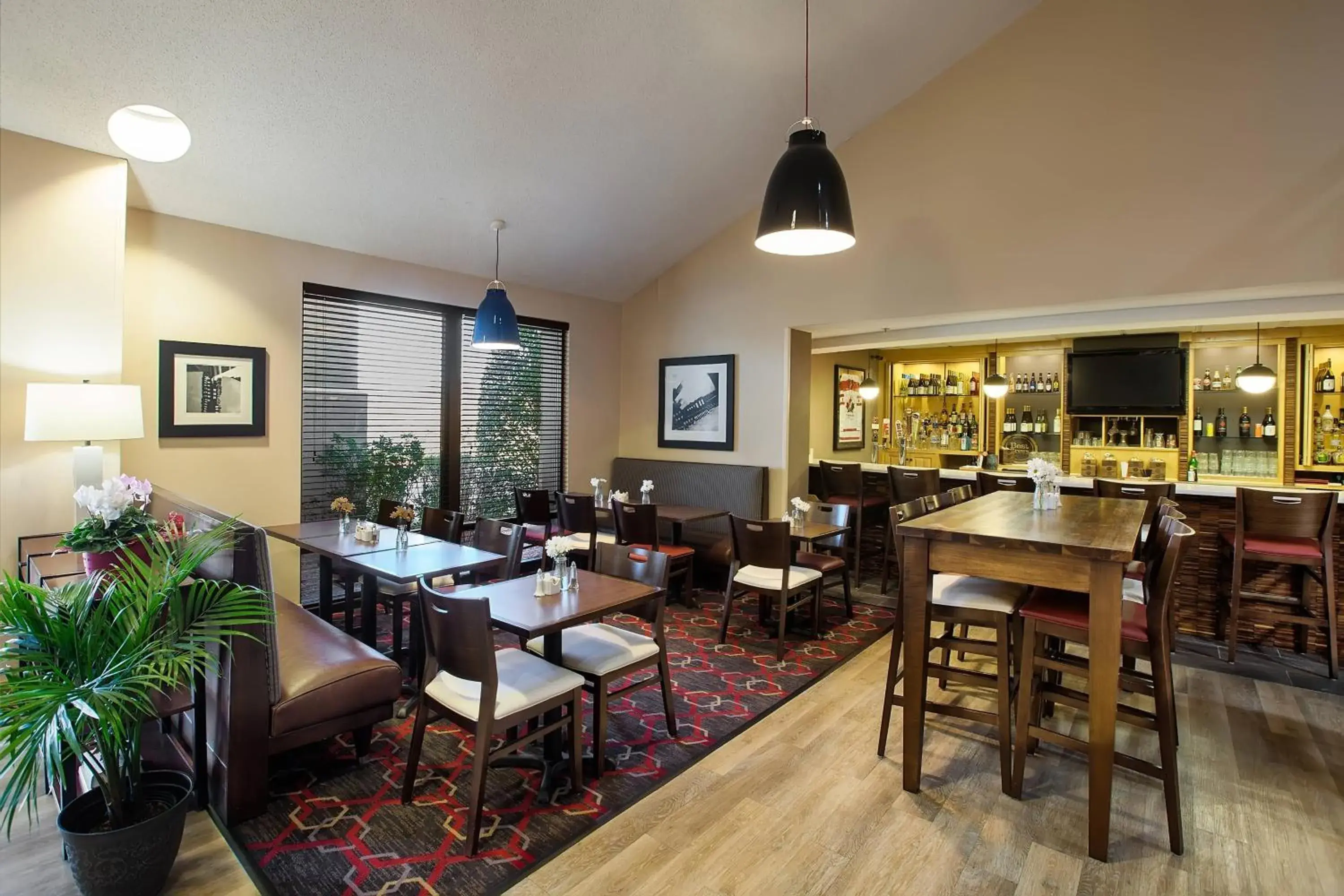 Restaurant/places to eat in Four Points by Sheraton Charlotte/Pineville Restaurant/places to eat in Four Points by Sheraton Charlotte/Pineville