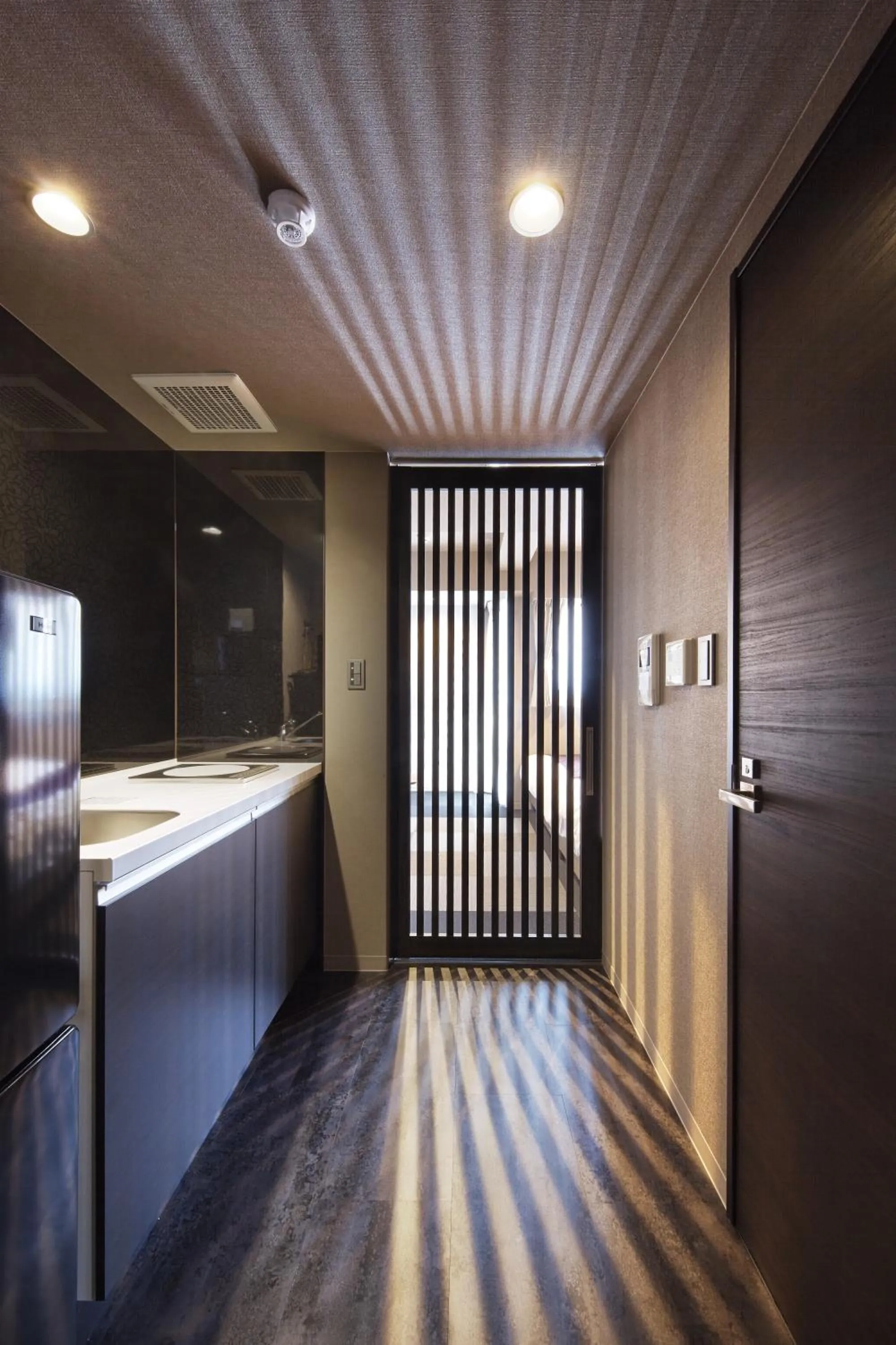 Kitchen or kitchenette in Apartment Hotel 7key S Kyoto